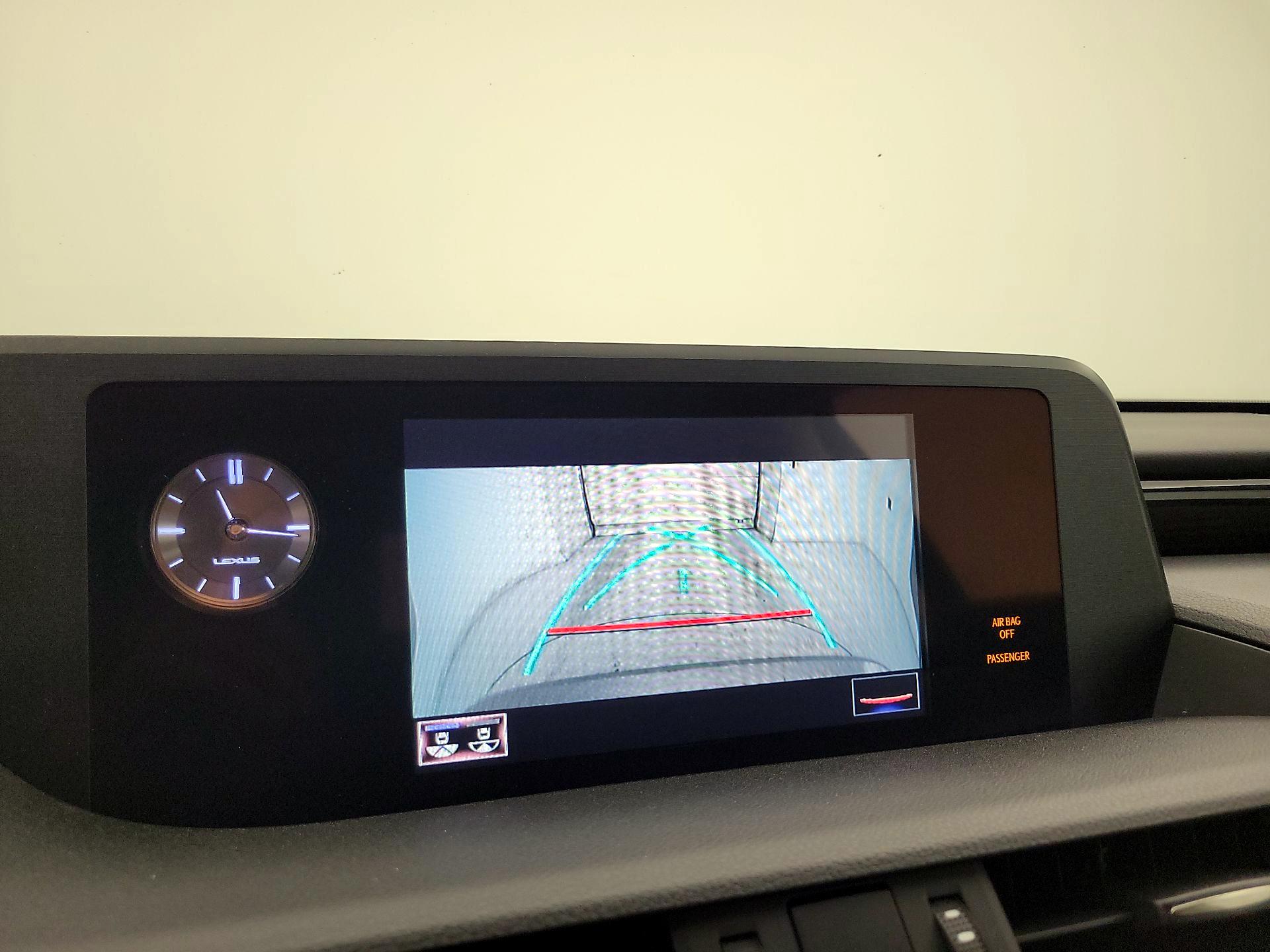 Thumbnail: 2019 Lexus ES - 14
