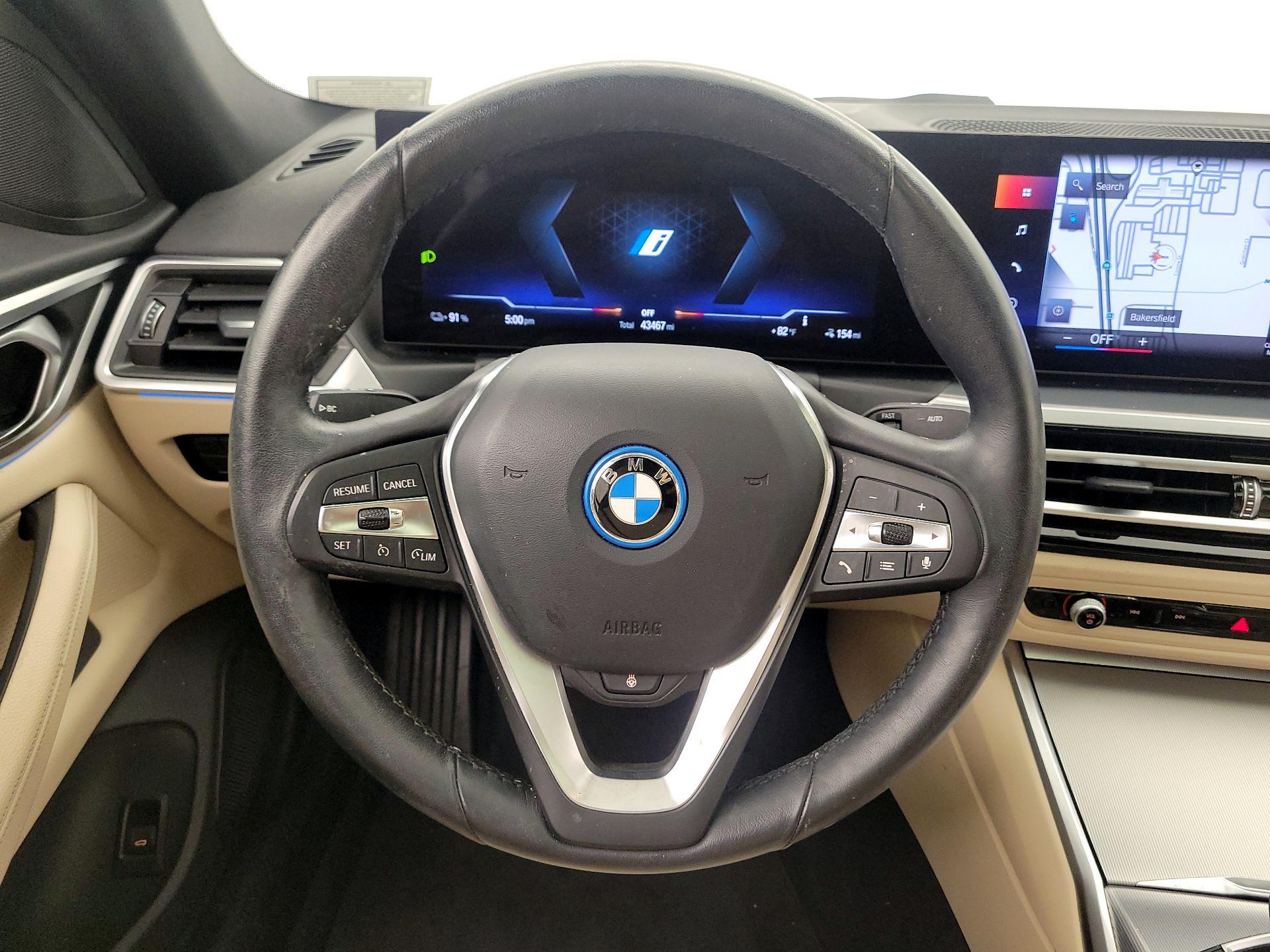 Thumbnail: 2023 BMW i4 - 10