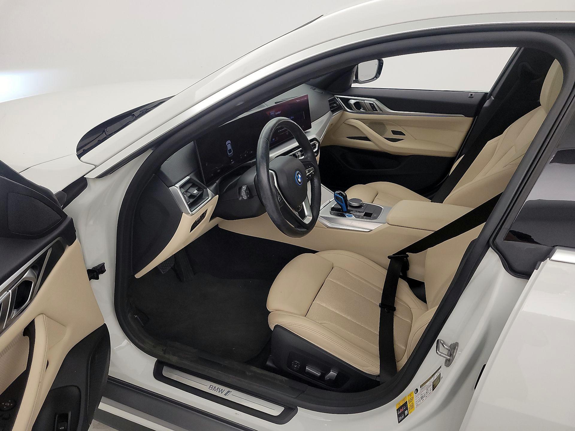 Thumbnail: 2023 BMW i4 - 11