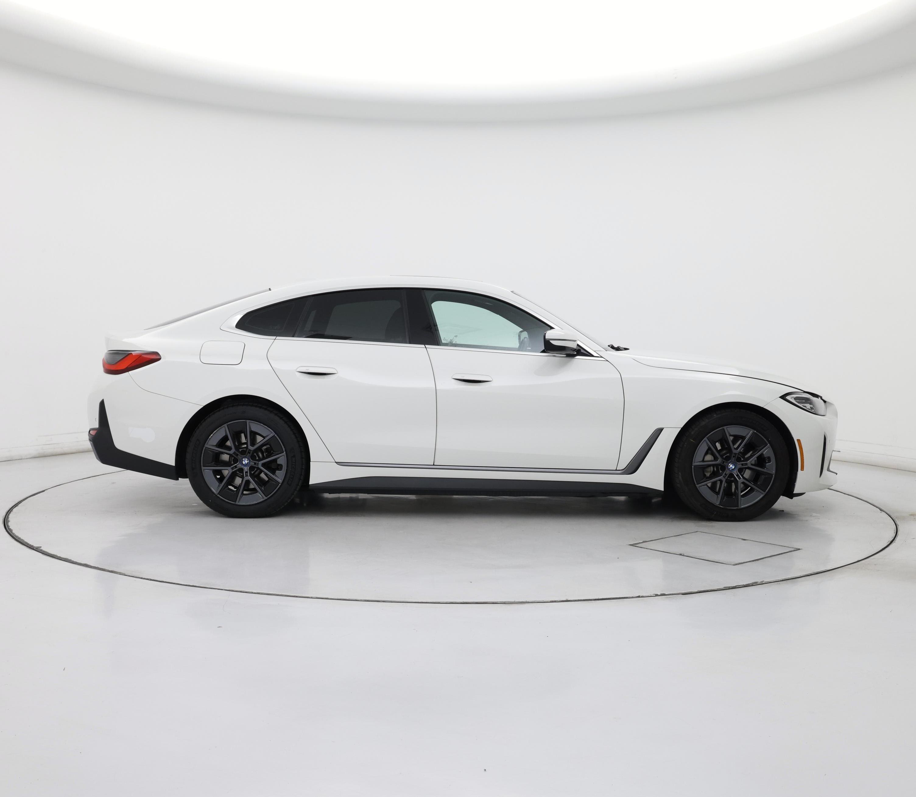 Thumbnail: 2023 BMW i4 - 7