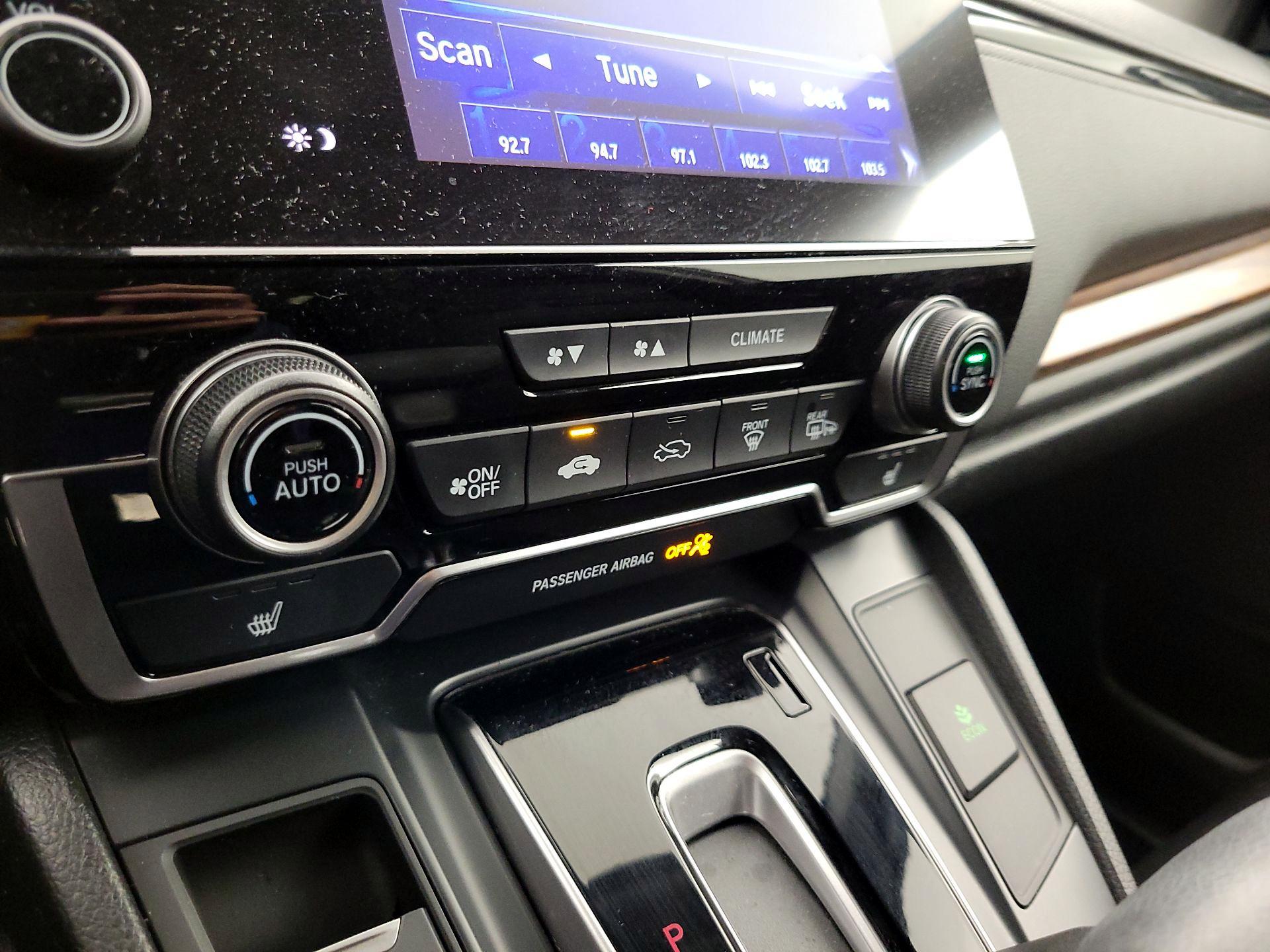 Thumbnail: 2019 Honda CR-V - 16