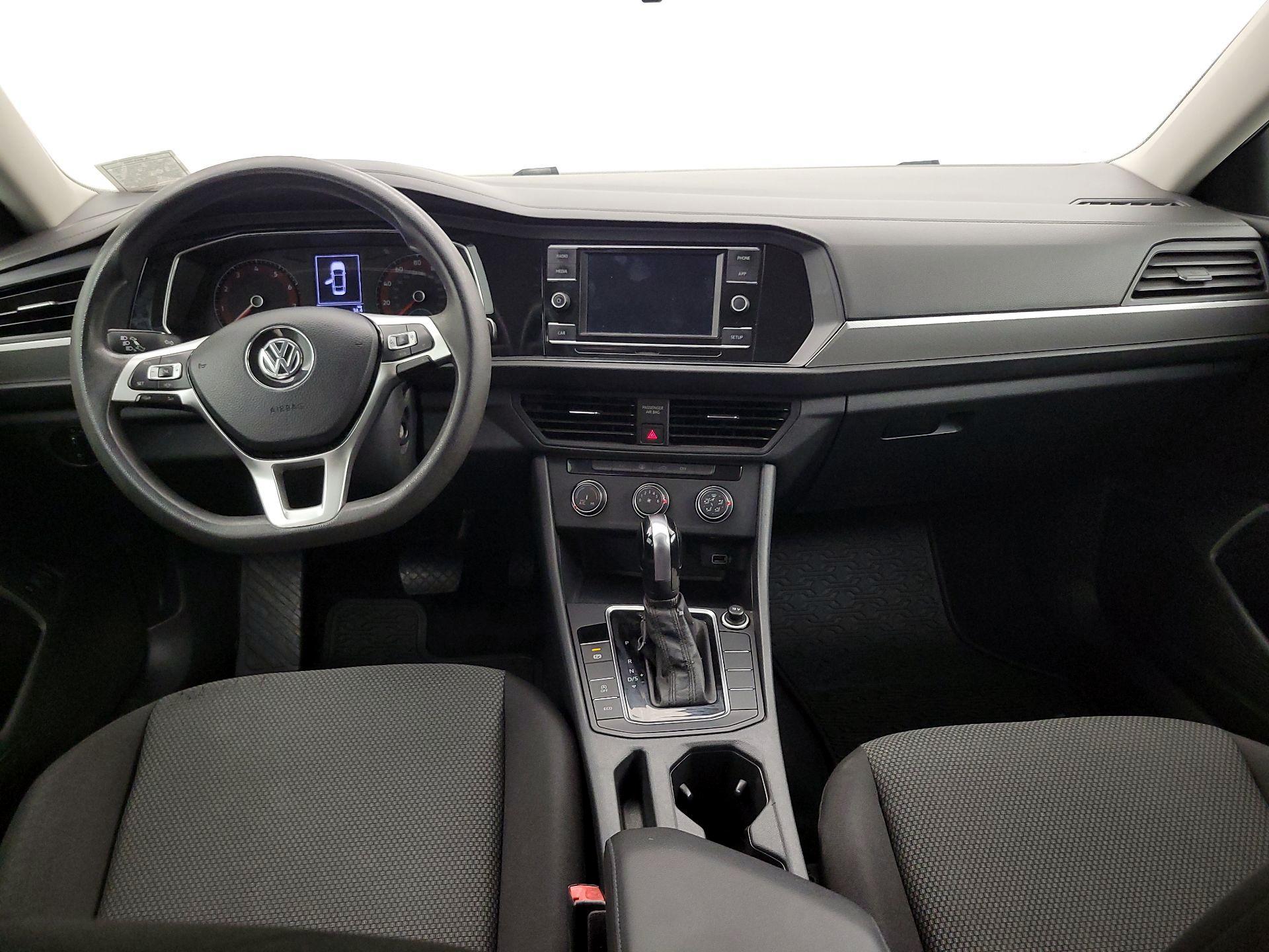 Thumbnail: 2019 Volkswagen Jetta - 9