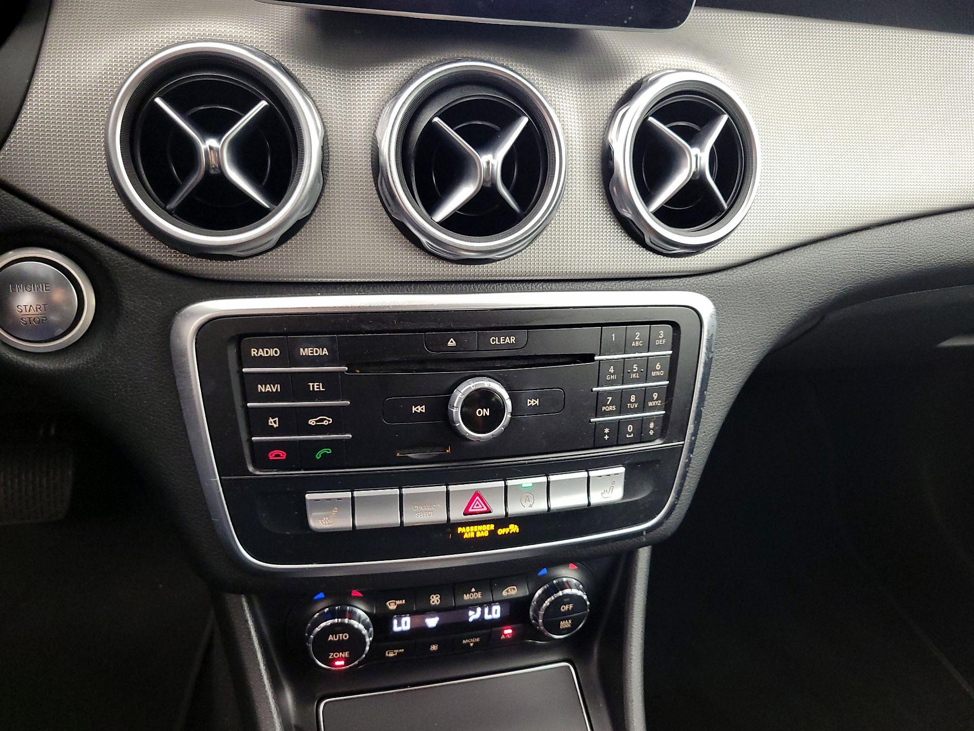 Thumbnail: 2020 Mercedes-Benz GLA - 16