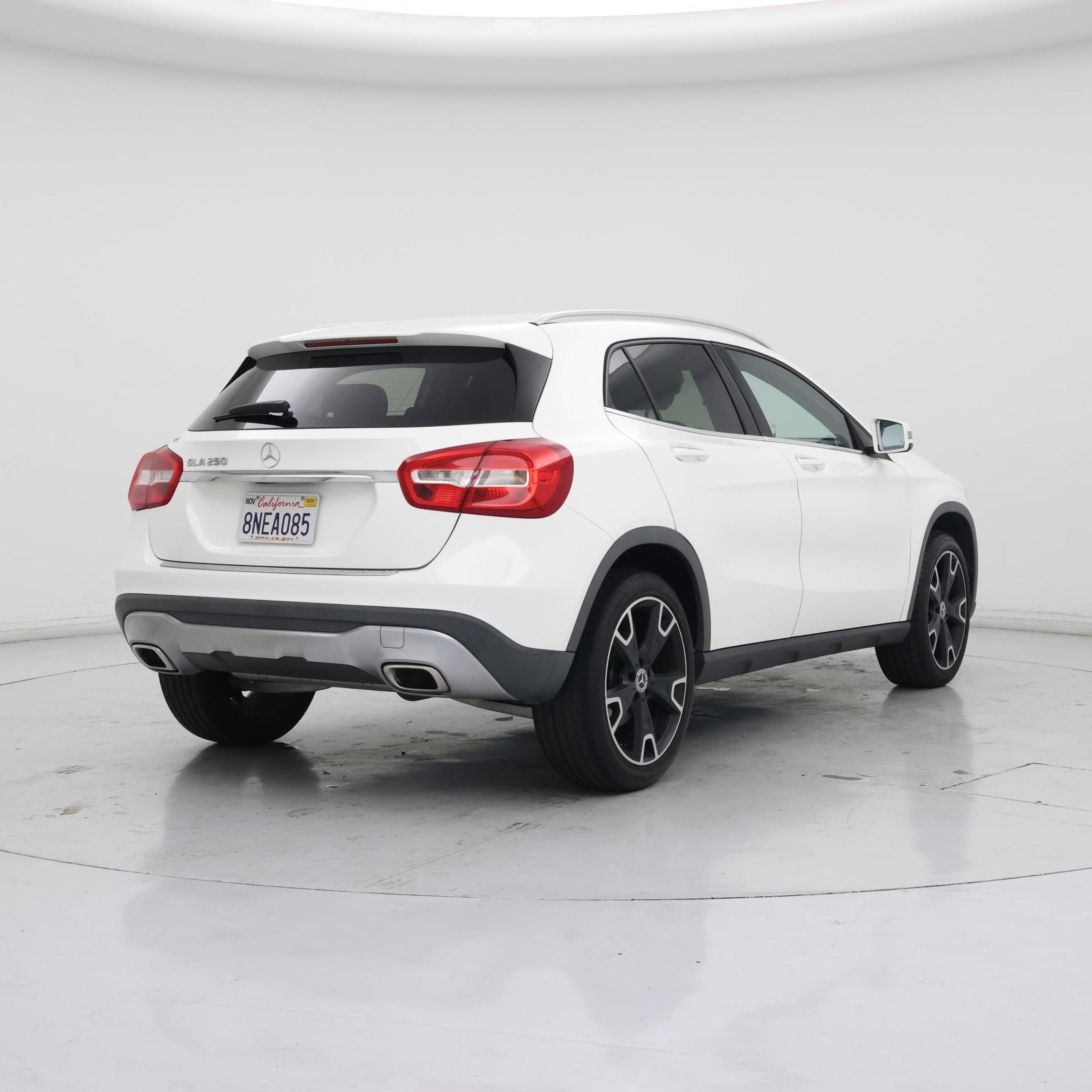 Thumbnail: 2020 Mercedes-Benz GLA - 8