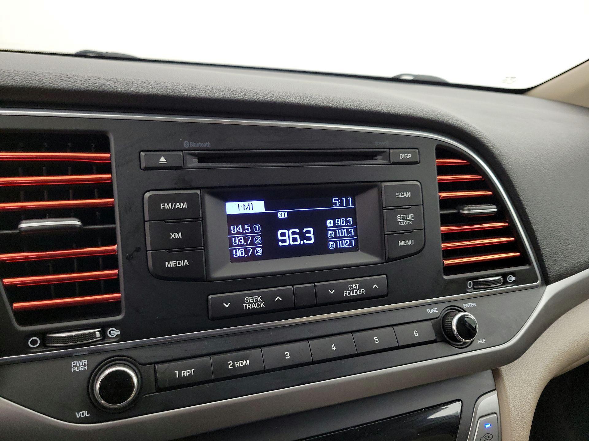 Thumbnail: 2017 Hyundai Elantra - 15