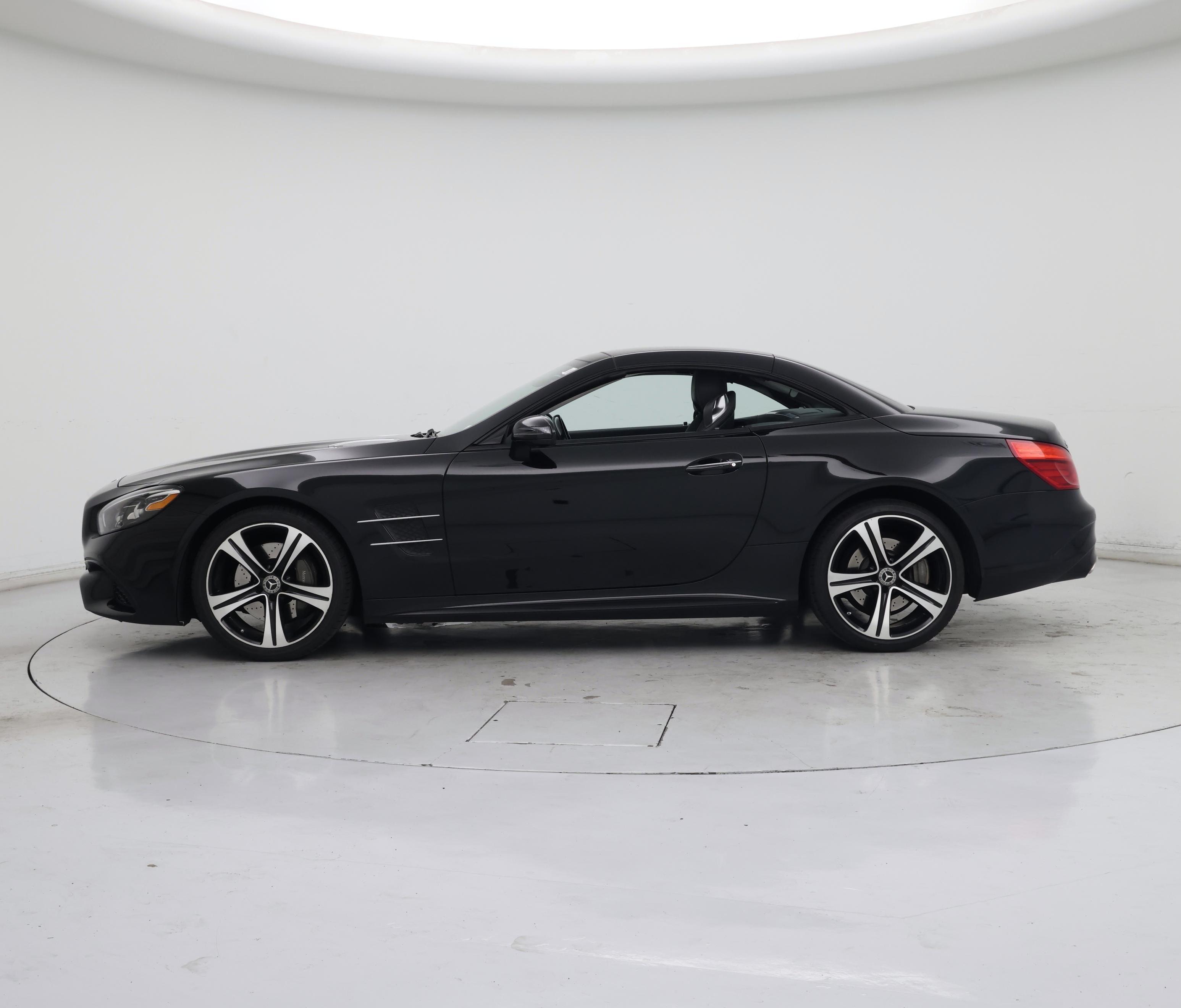 Thumbnail: 2018 Mercedes-Benz SL-Class - 3