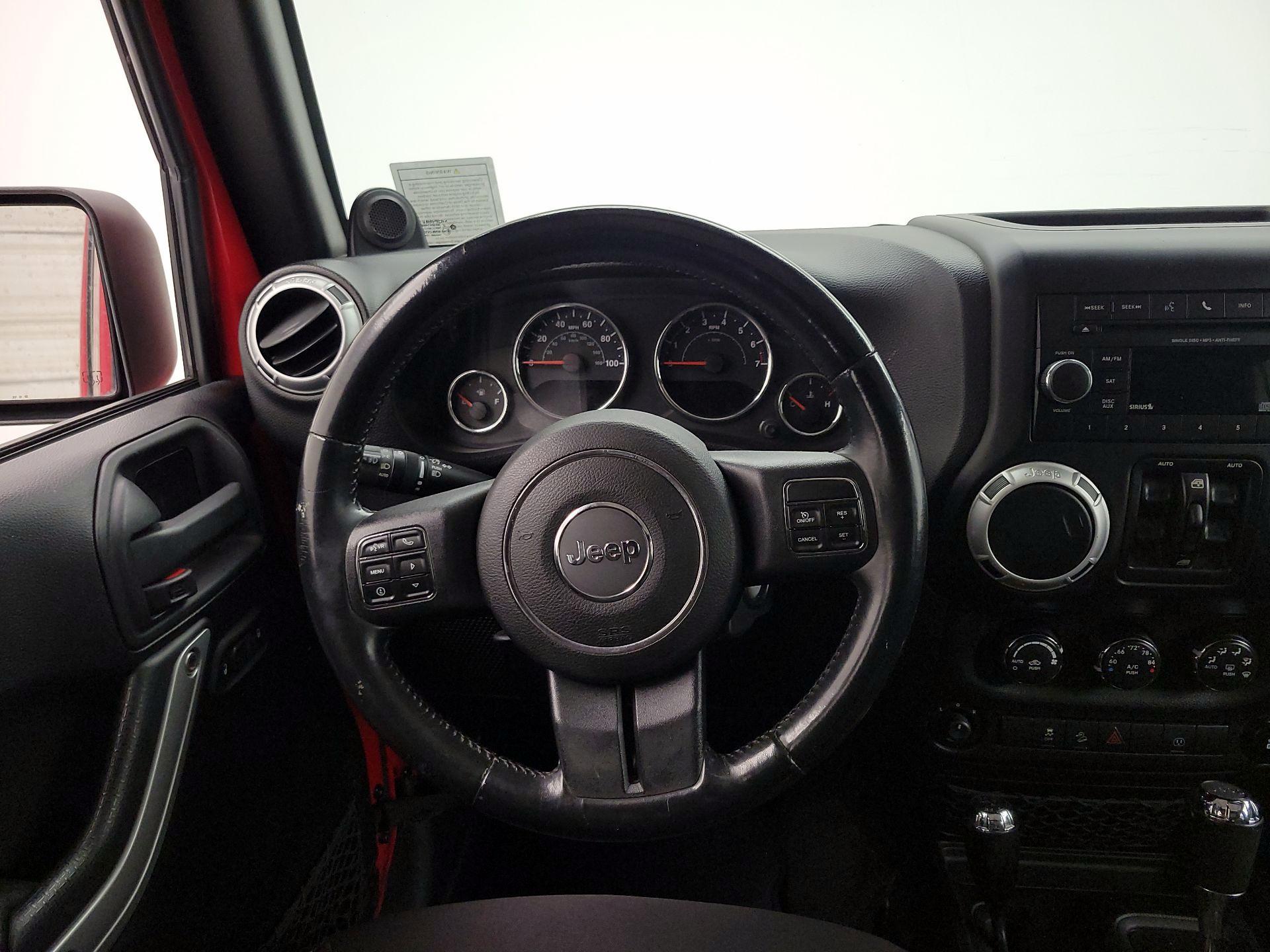 Thumbnail: 2014 Jeep Wrangler - 10