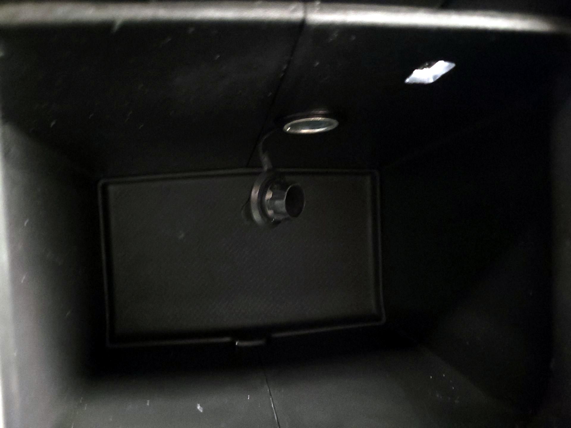 Thumbnail: 2014 Jeep Wrangler - 16