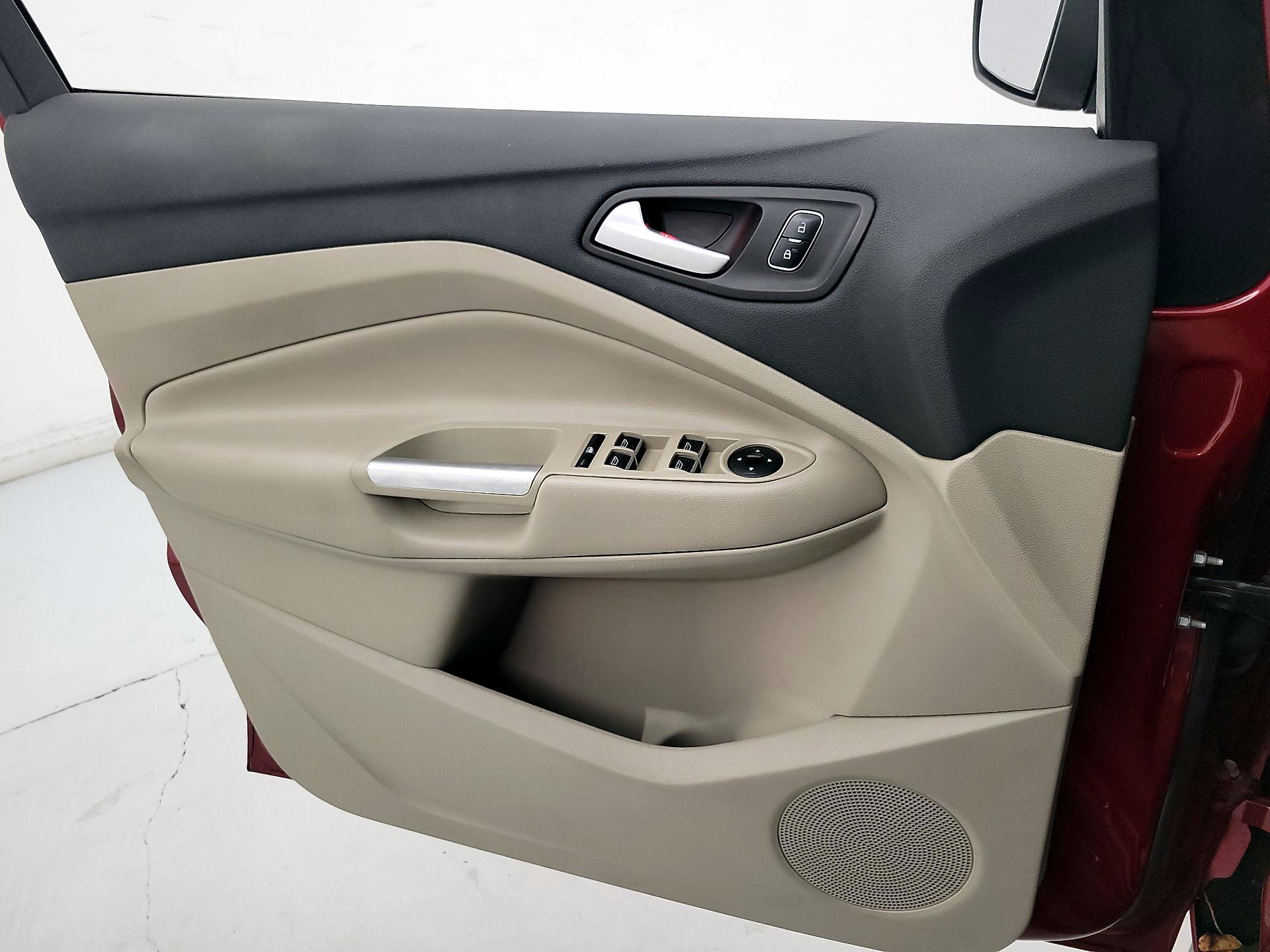 Thumbnail: 2017 Ford C-Max - 12
