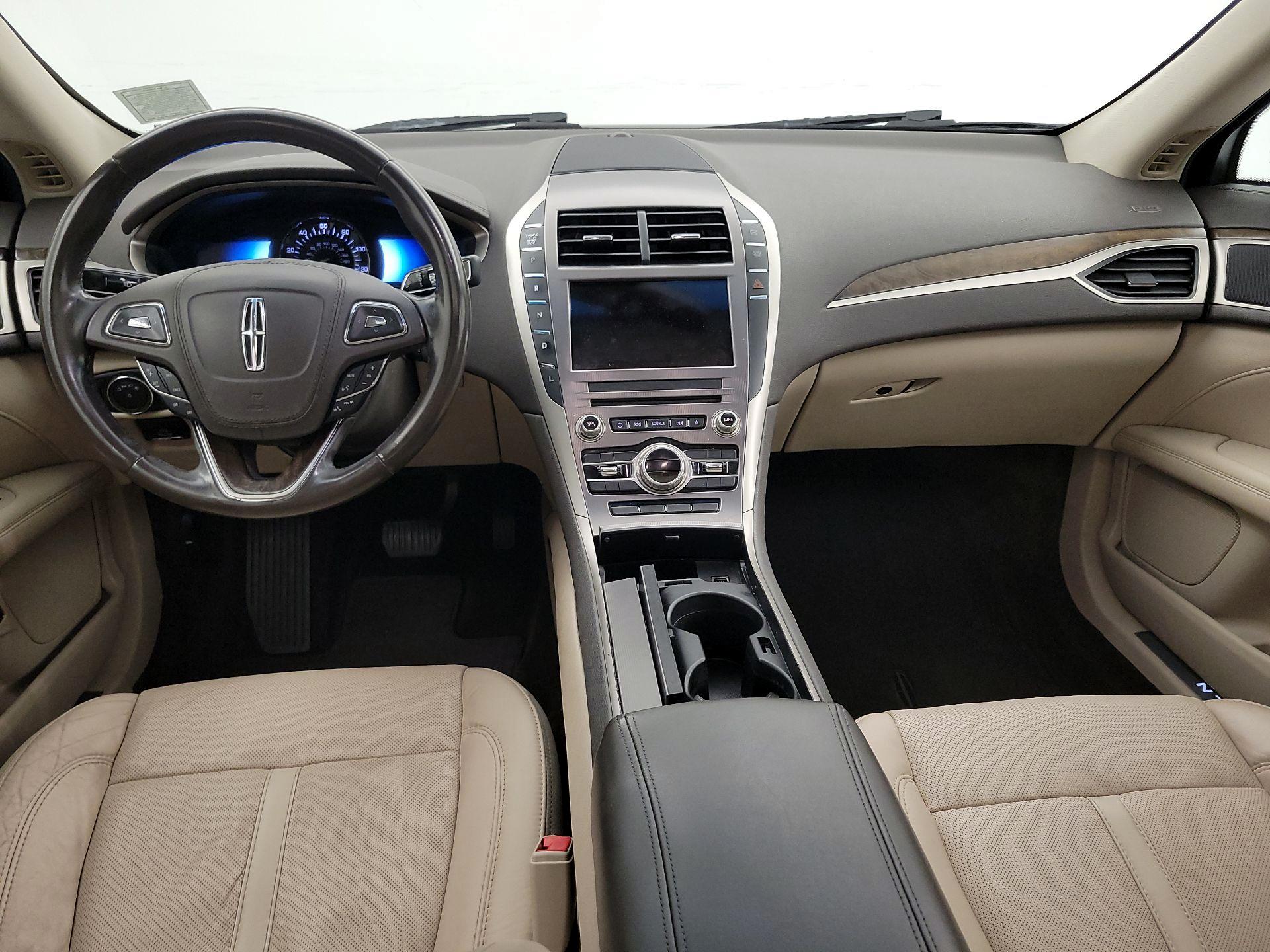 Thumbnail: 2017 Lincoln MKZ - 9