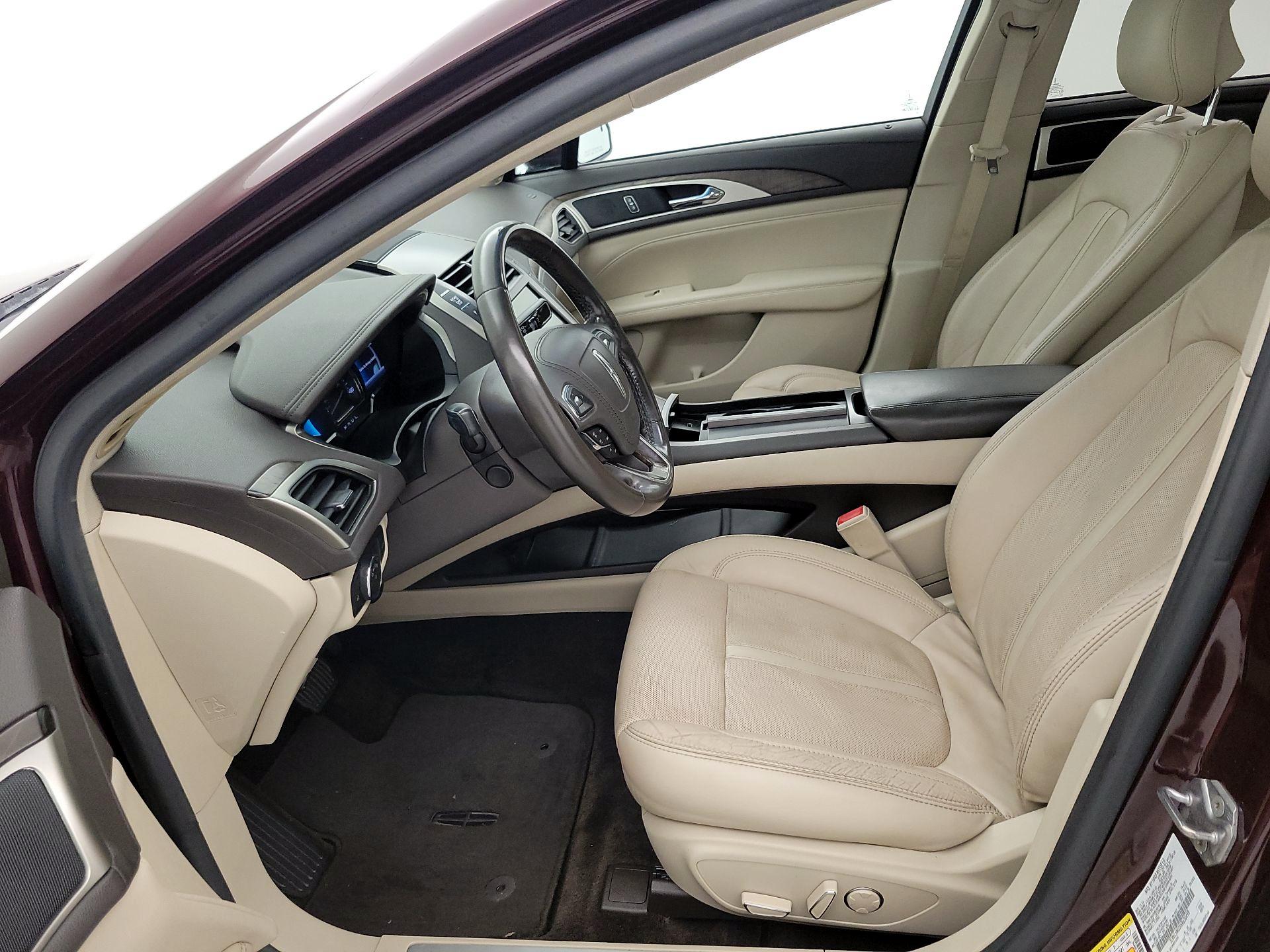 Thumbnail: 2017 Lincoln MKZ - 11