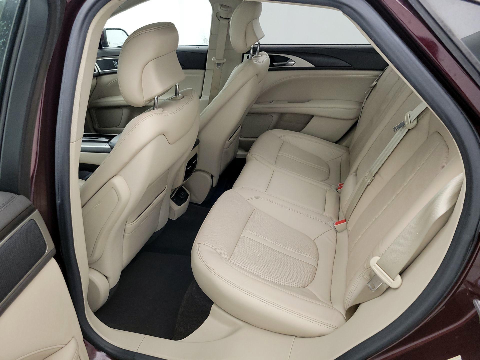 Thumbnail: 2017 Lincoln MKZ - 20