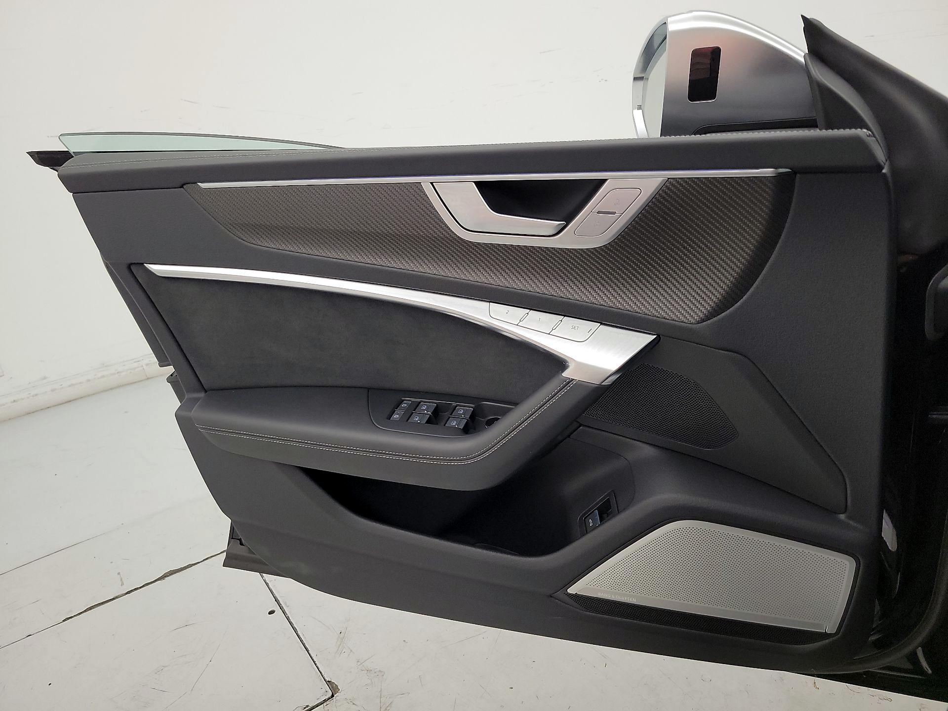 Thumbnail: 2022 Audi S7 - 12