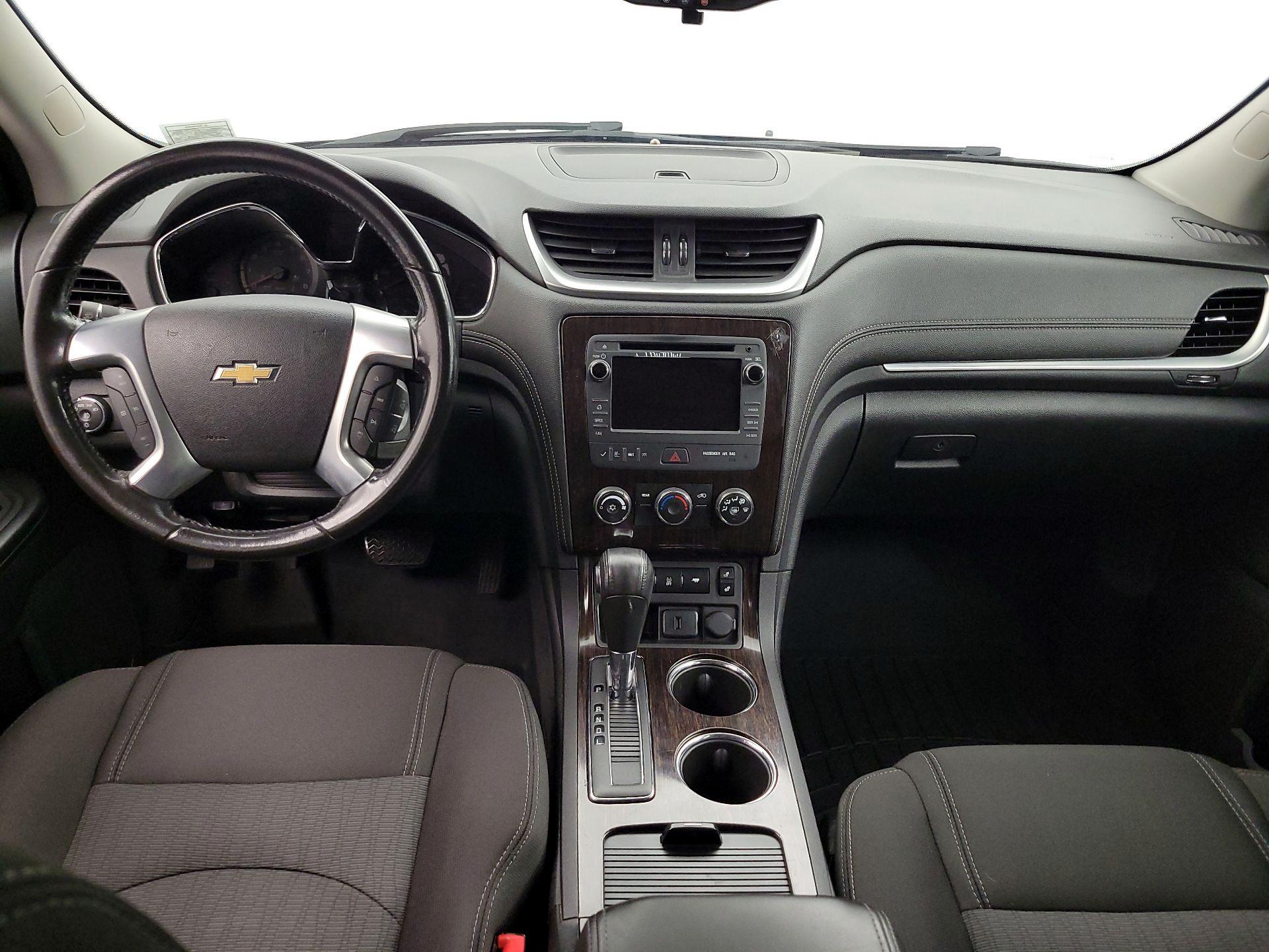 Thumbnail: 2015 Chevrolet Traverse - 9