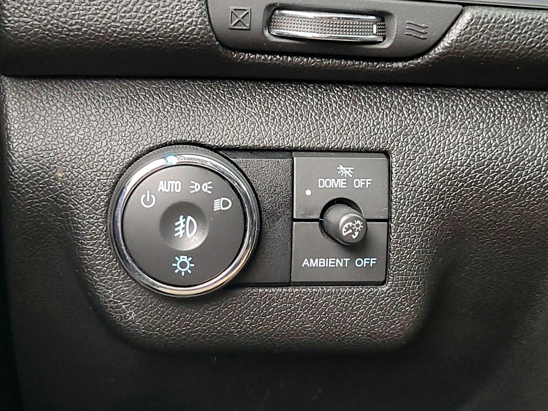 Thumbnail: 2015 Chevrolet Traverse - 13