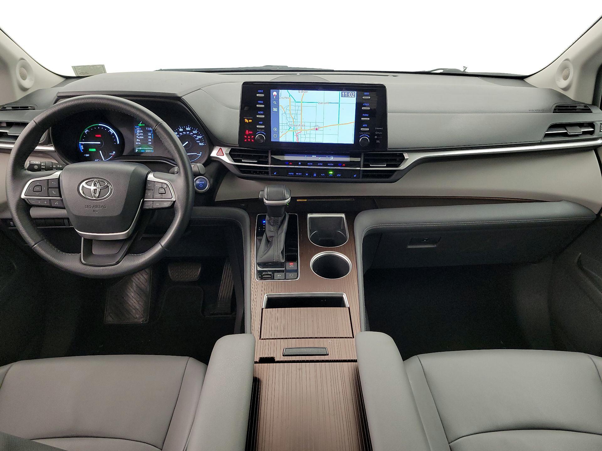 Thumbnail: 2021 Toyota Sienna - 9