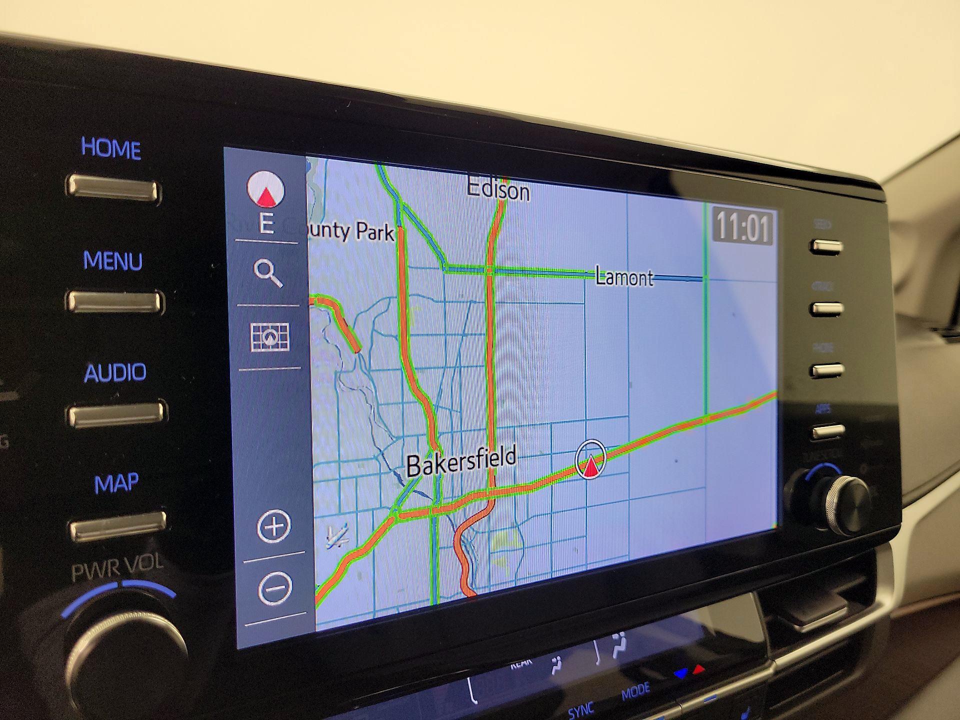 Thumbnail: 2021 Toyota Sienna - 14