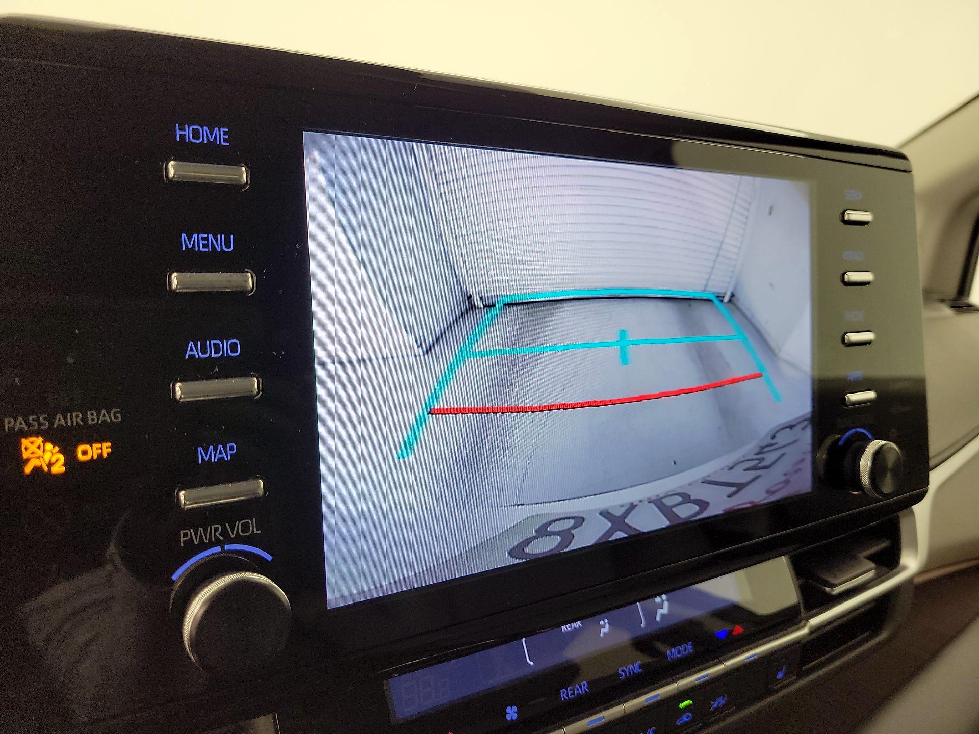 Thumbnail: 2021 Toyota Sienna - 15