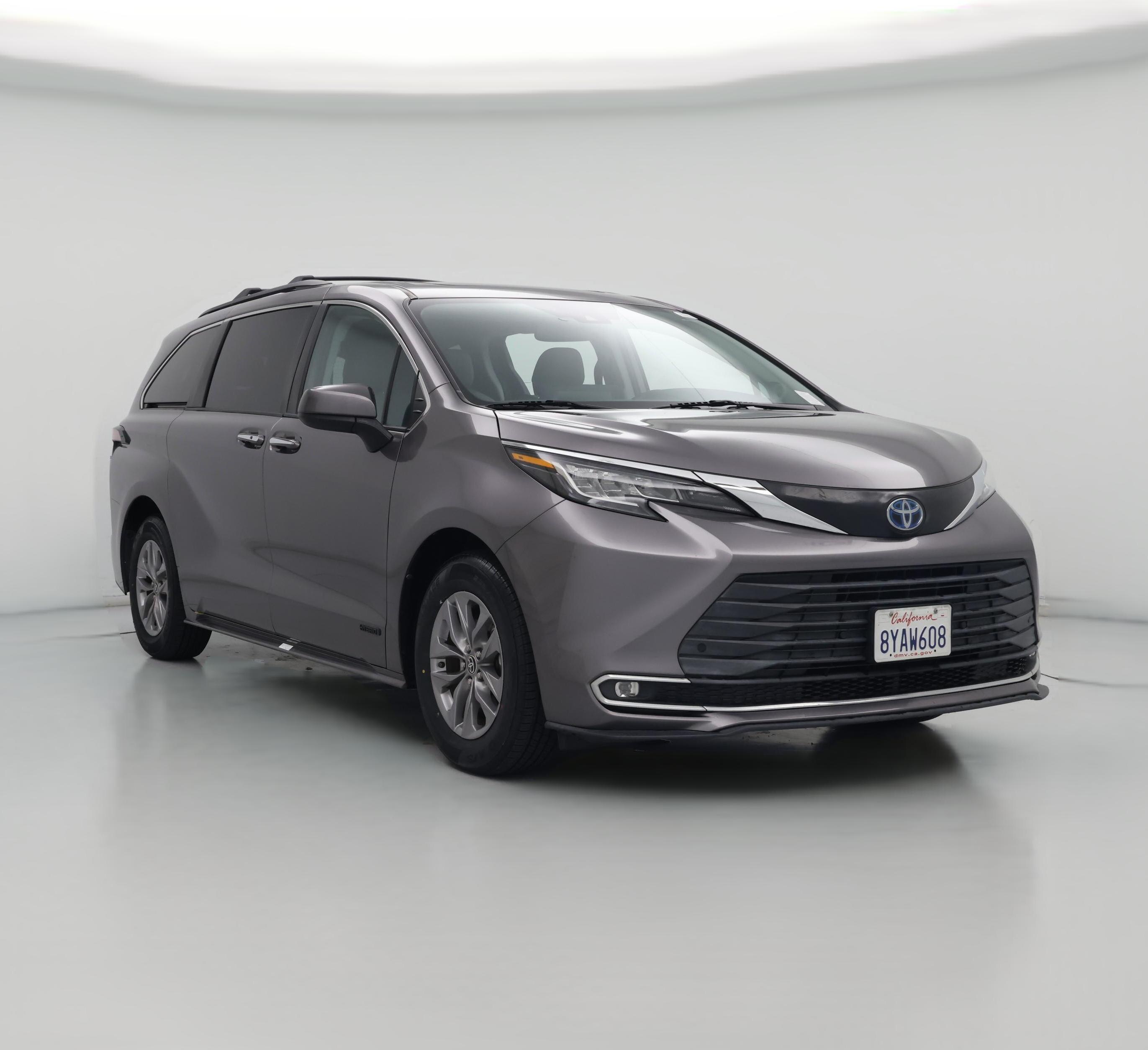 Thumbnail: 2021 Toyota Sienna - 1