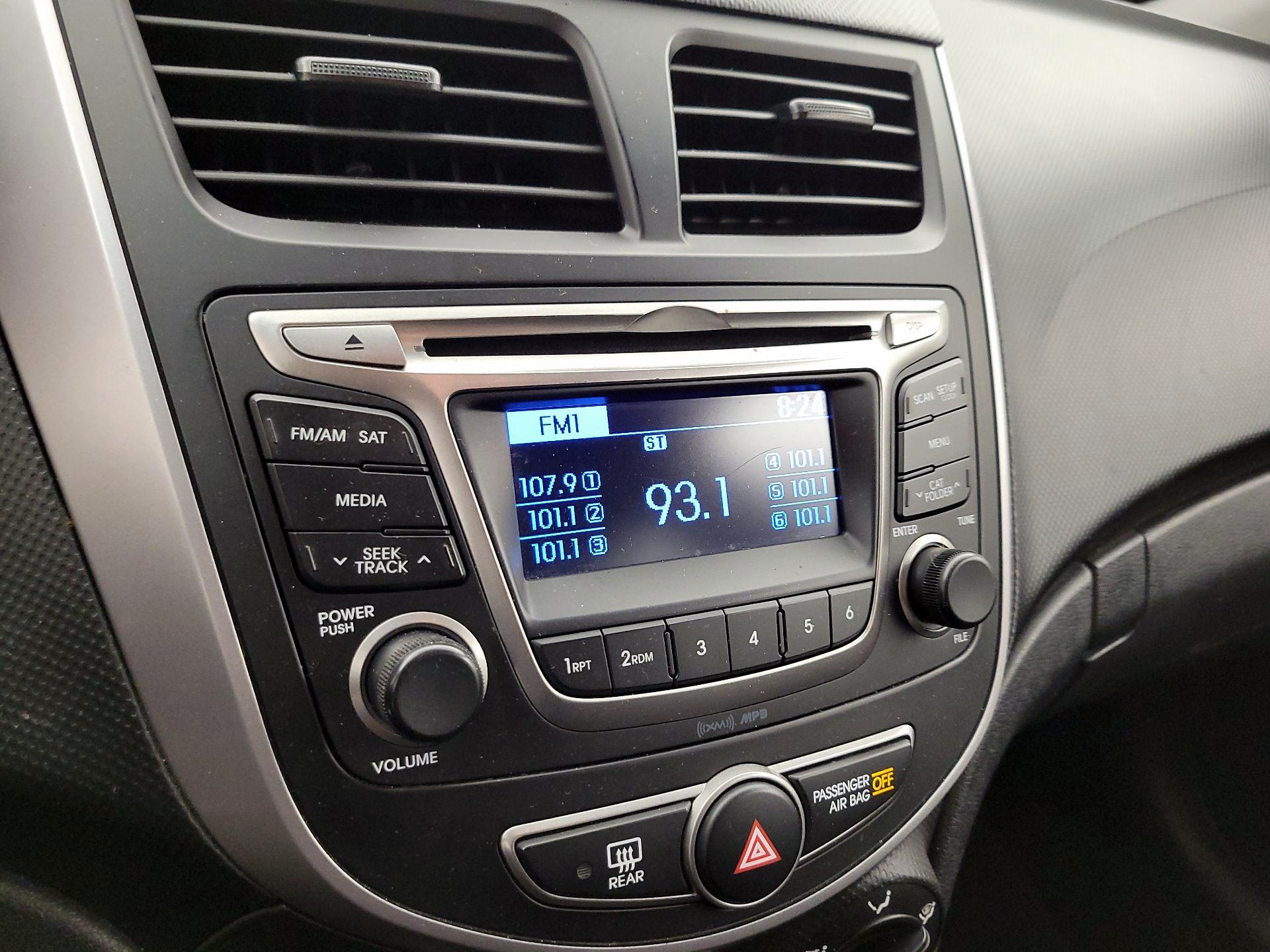 Thumbnail: 2016 Hyundai Accent - 14