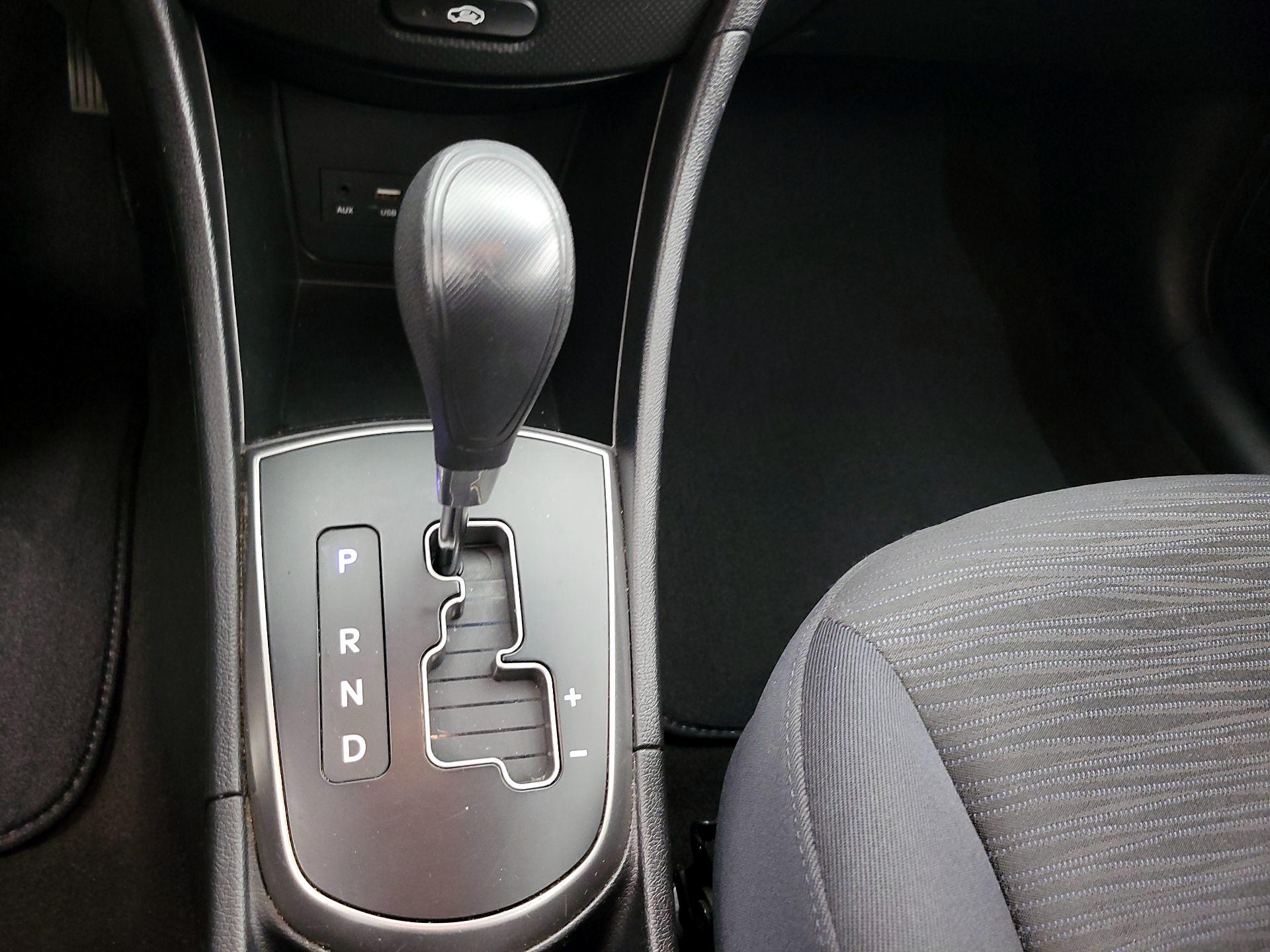 Thumbnail: 2016 Hyundai Accent - 16