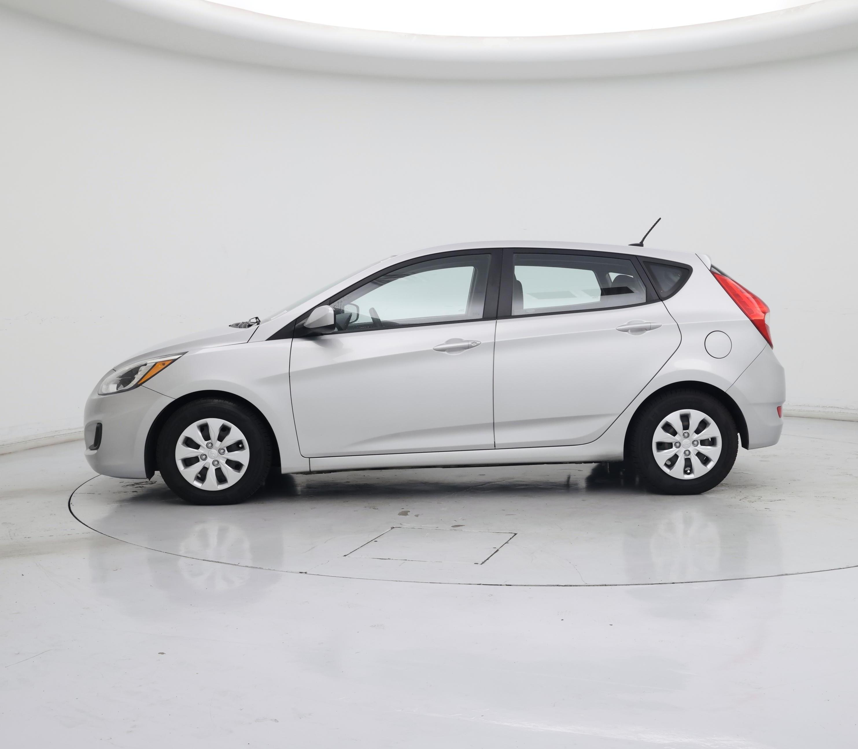 Thumbnail: 2016 Hyundai Accent - 3