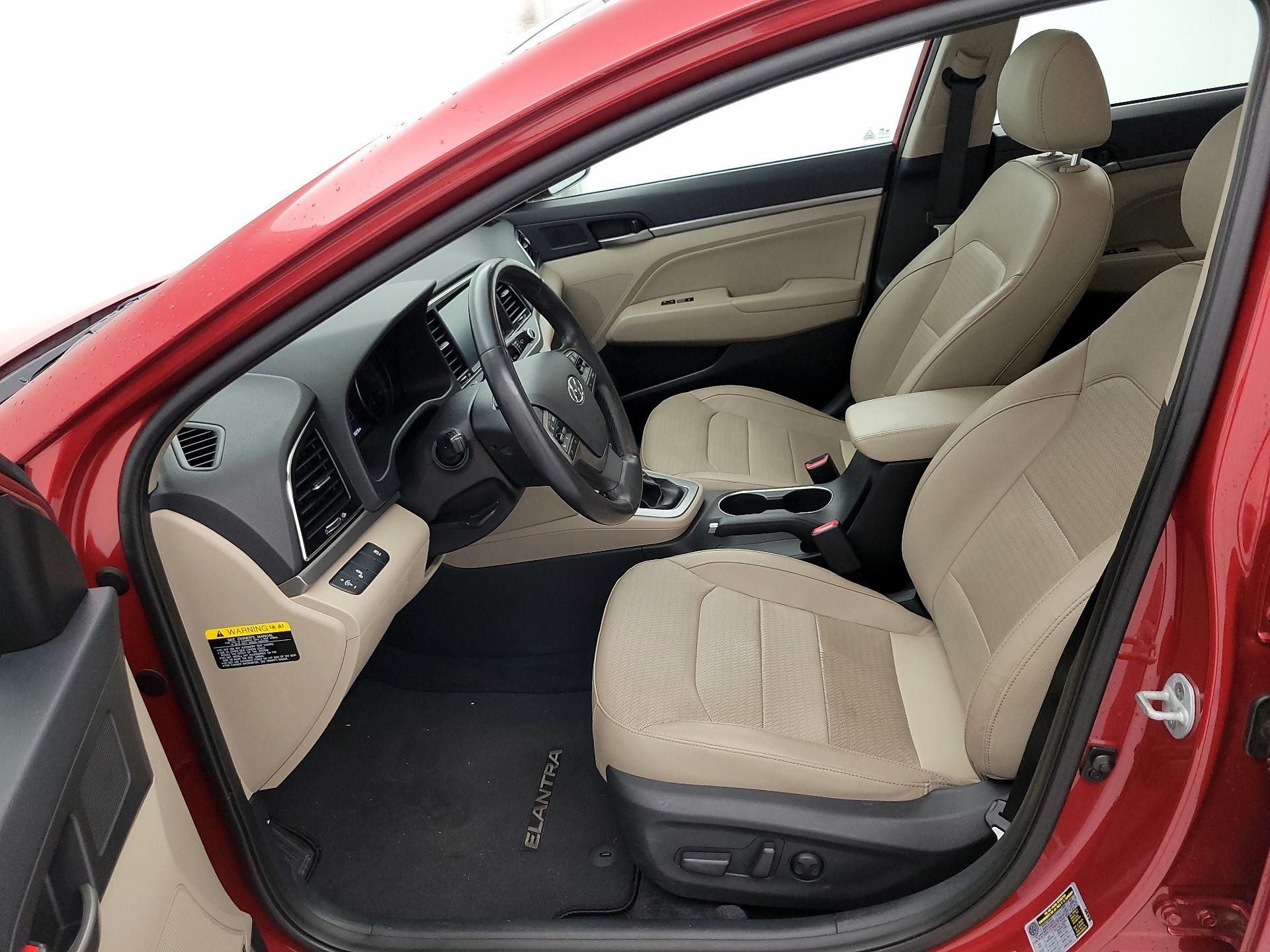 Thumbnail: 2017 Hyundai Elantra - 11