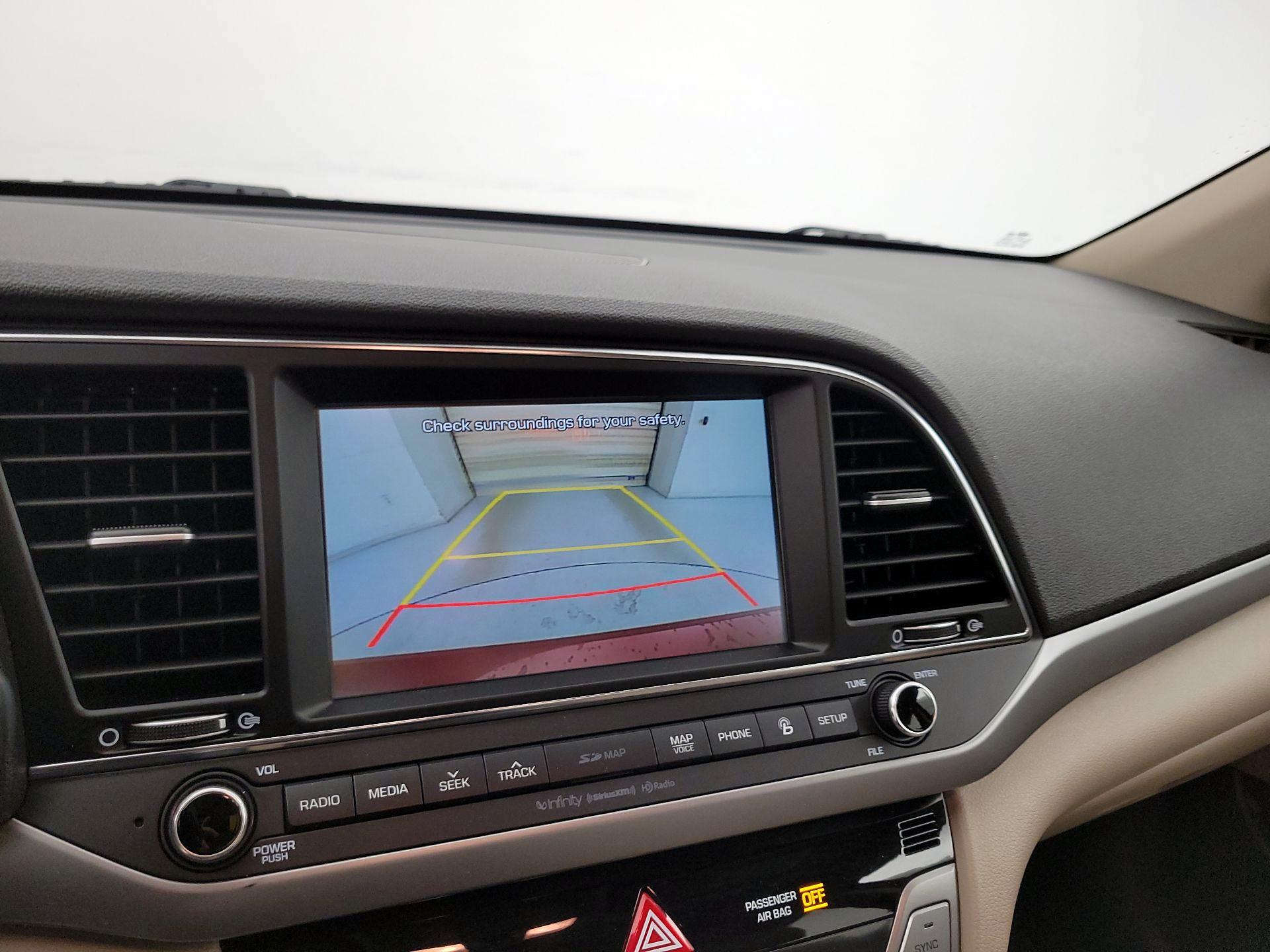 Thumbnail: 2017 Hyundai Elantra - 14