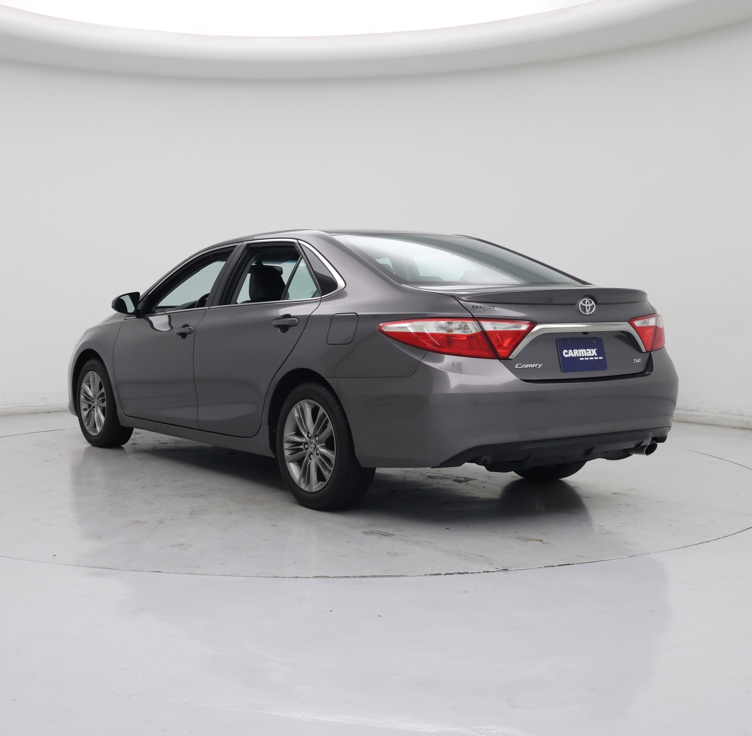 Thumbnail: 2016 Toyota Camry - 2