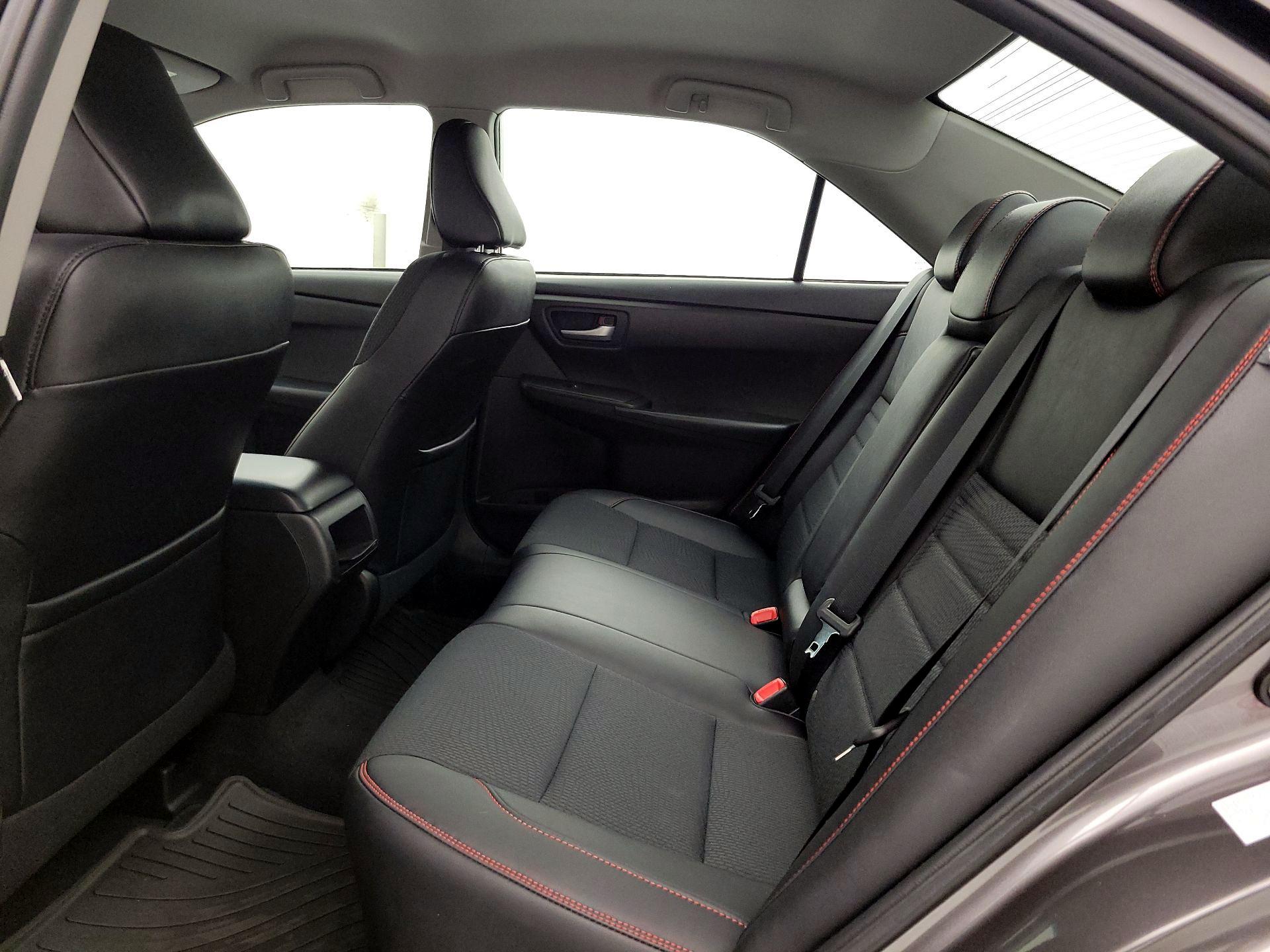 Thumbnail: 2016 Toyota Camry - 19