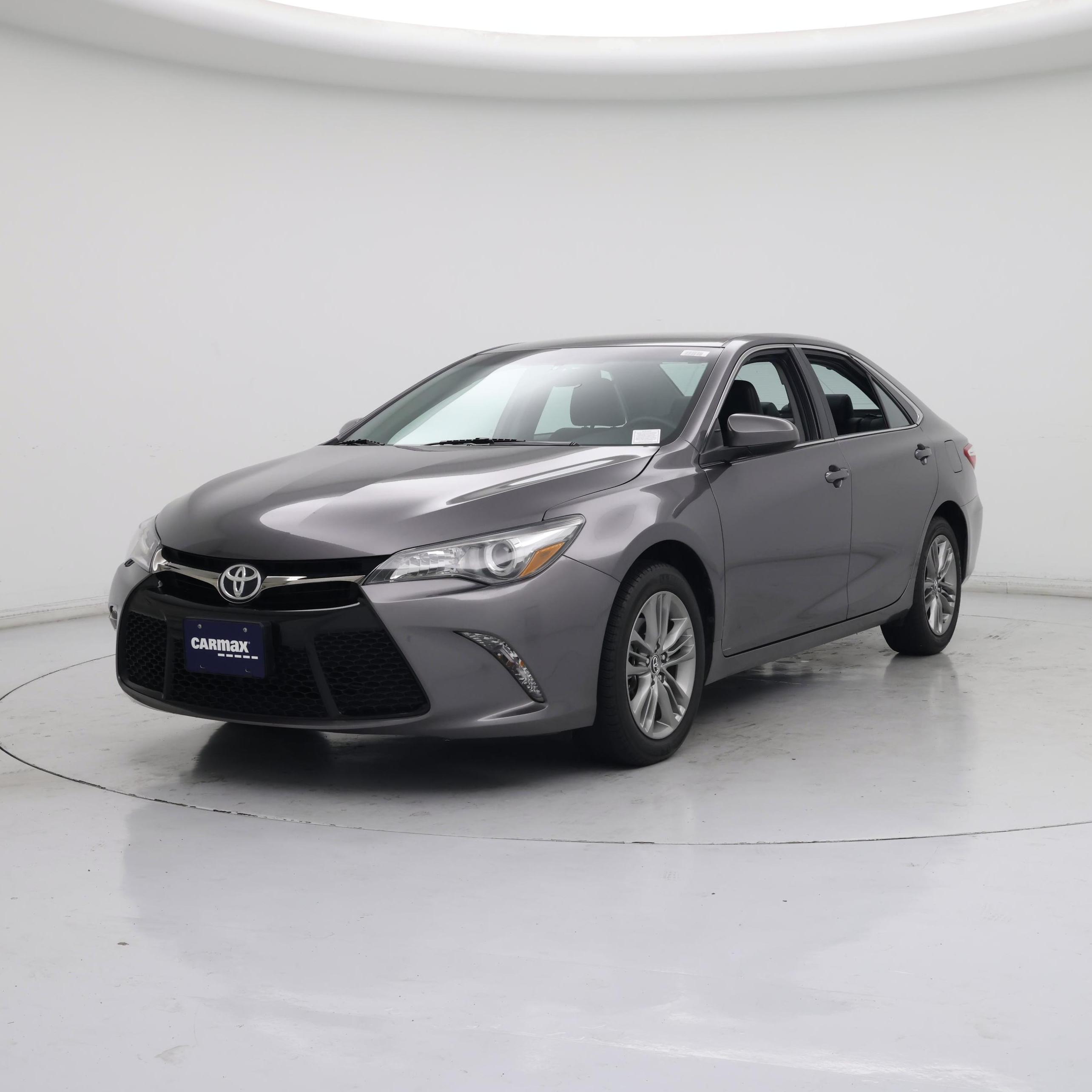 Thumbnail: 2016 Toyota Camry - 4