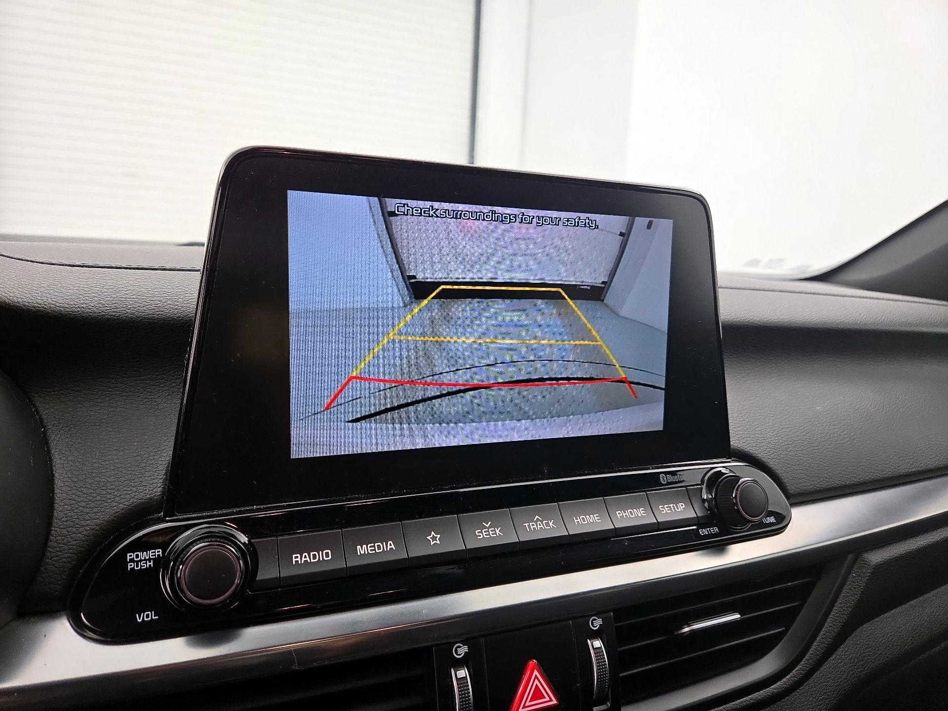 Thumbnail: 2020 Kia Forte - 14