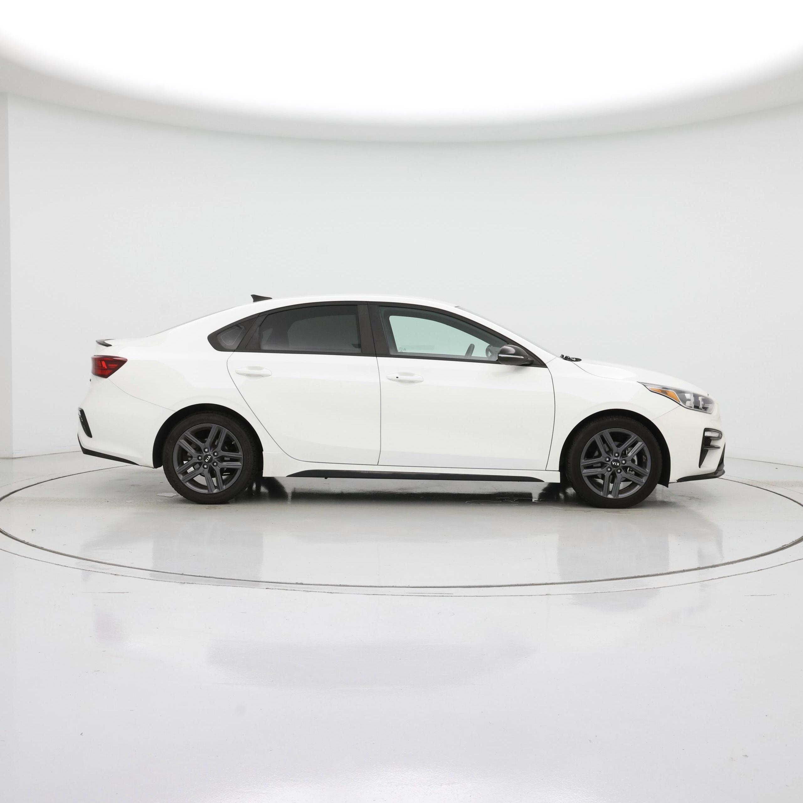 Thumbnail: 2020 Kia Forte - 7