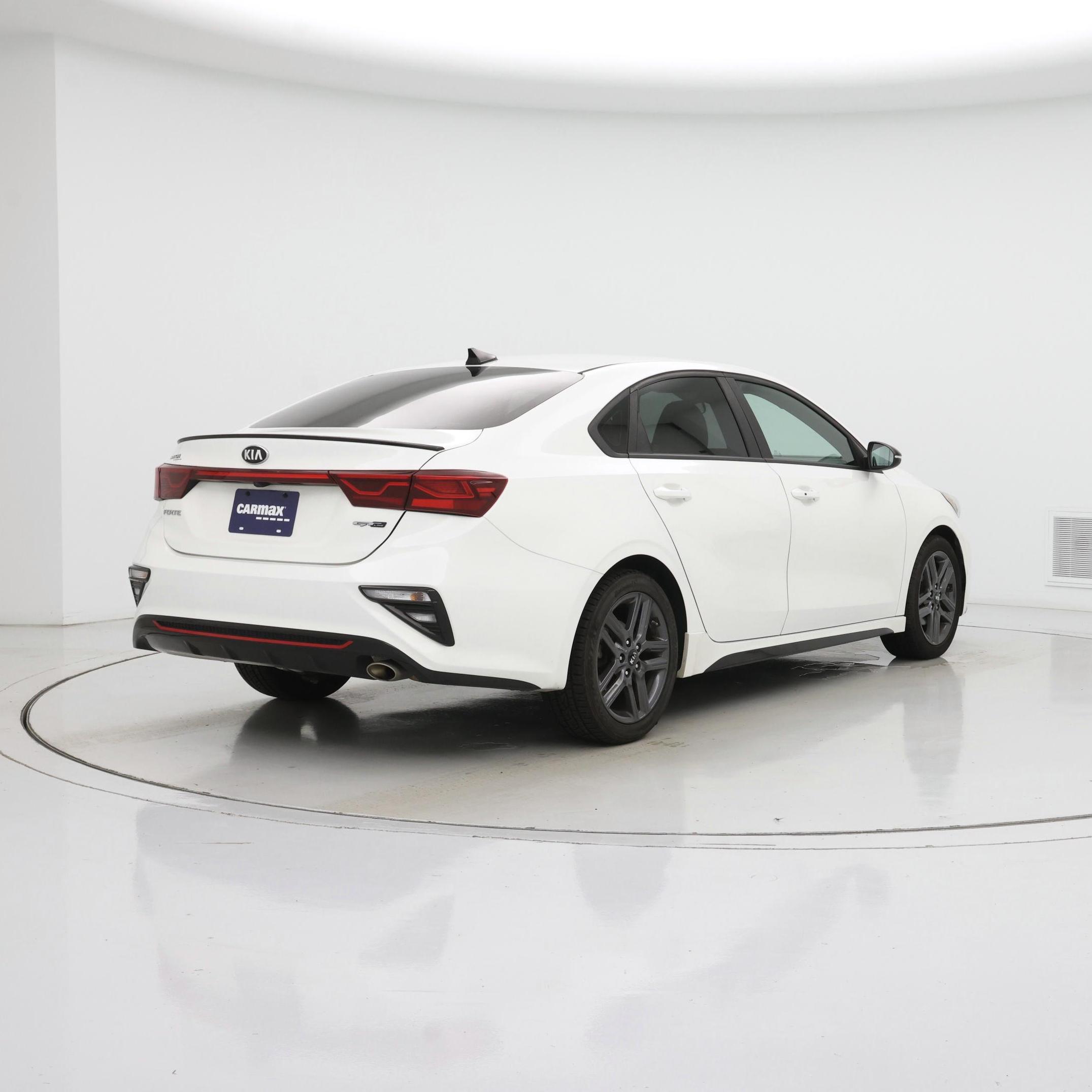 Thumbnail: 2020 Kia Forte - 8