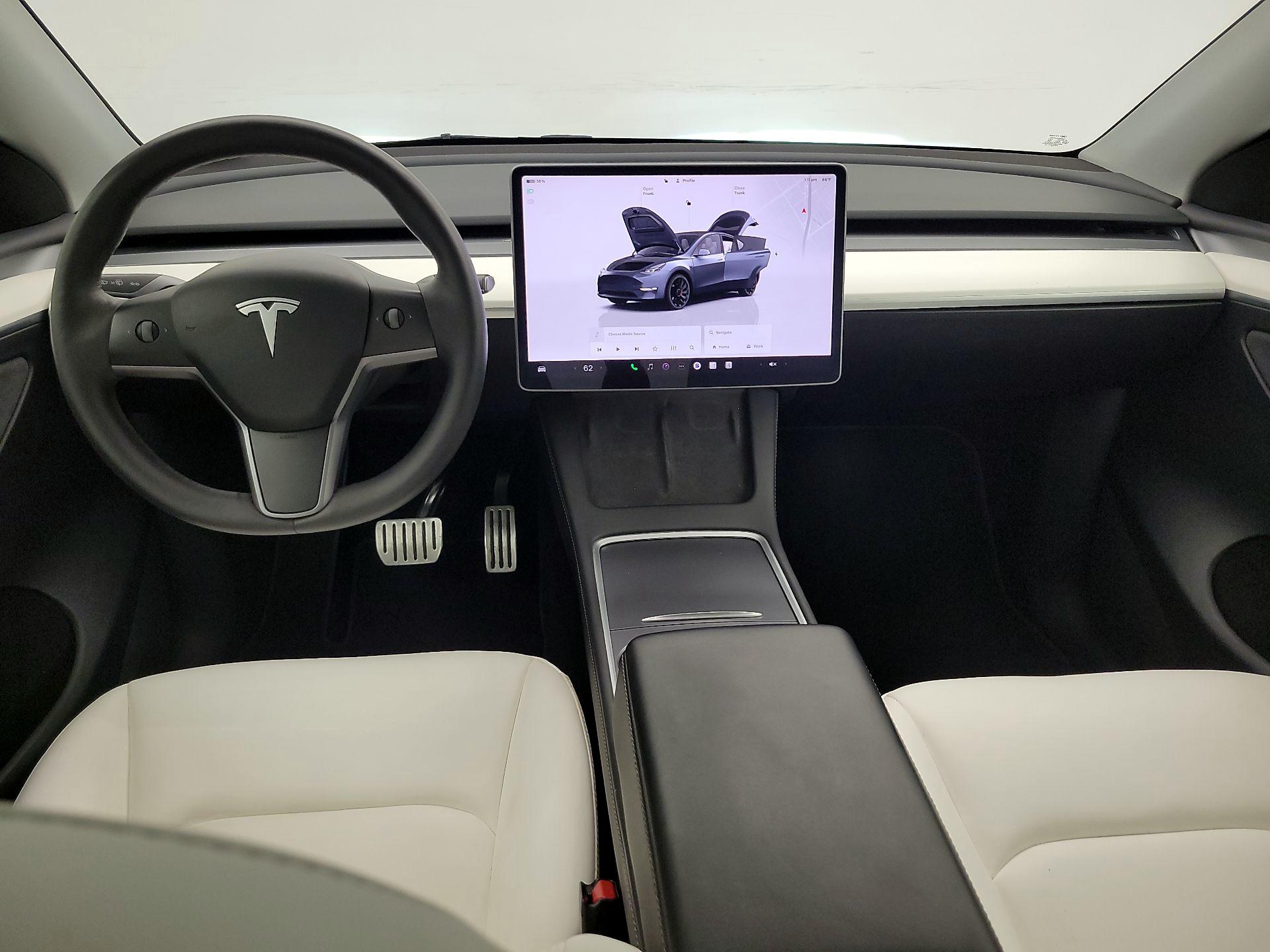 Thumbnail: 2023 Tesla Model Y - 9