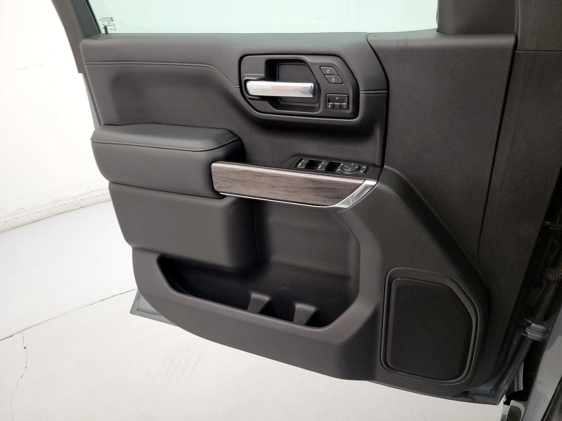 Thumbnail: 2020 Chevrolet Silverado 1500 - 12