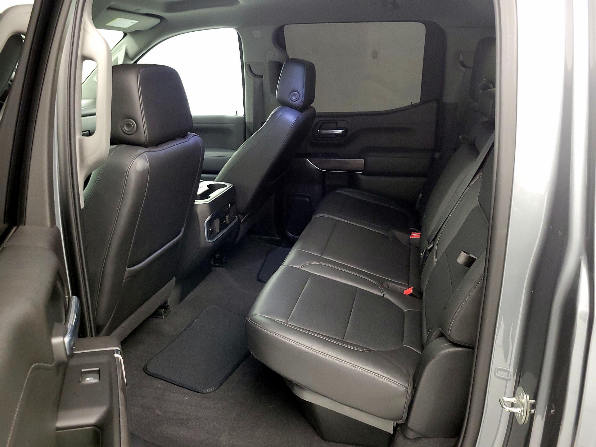 Thumbnail: 2020 Chevrolet Silverado 1500 - 19