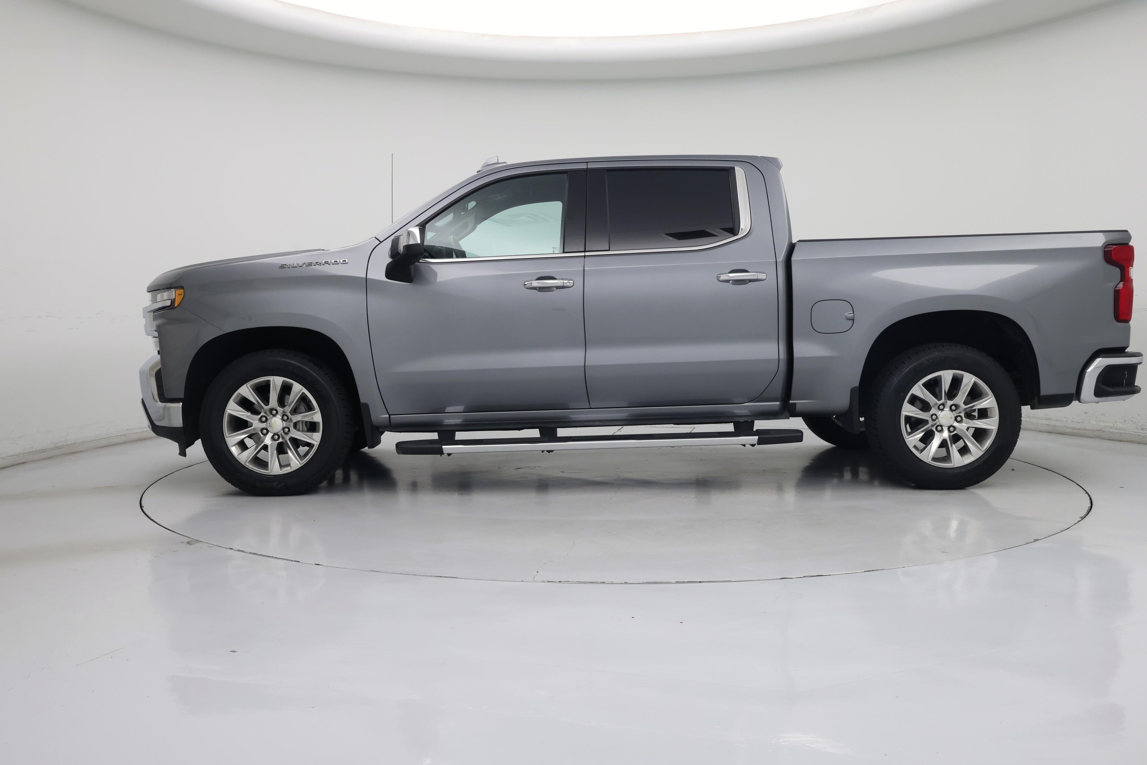 Thumbnail: 2020 Chevrolet Silverado 1500 - 3