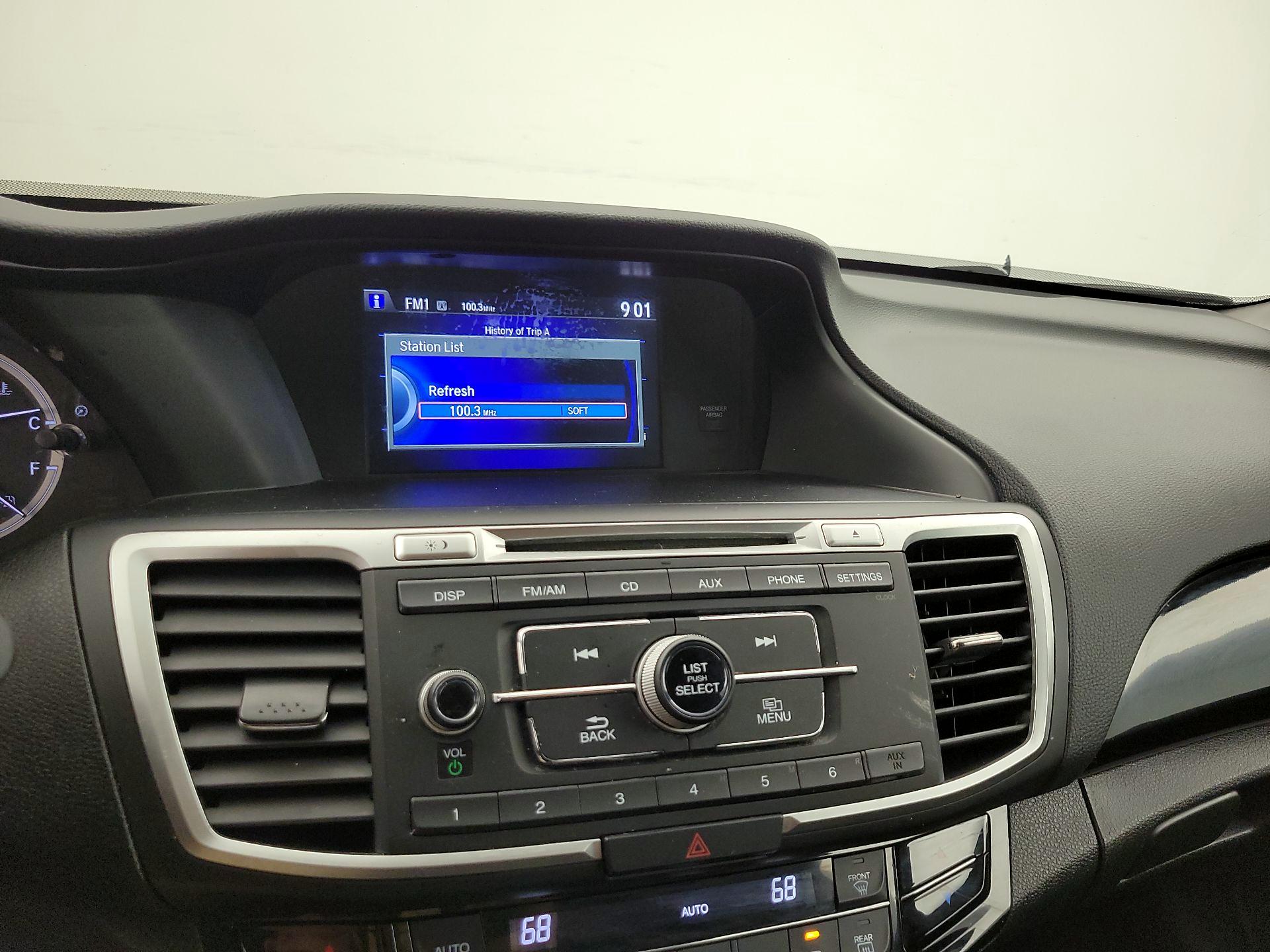 Thumbnail: 2016 Honda Accord - 15