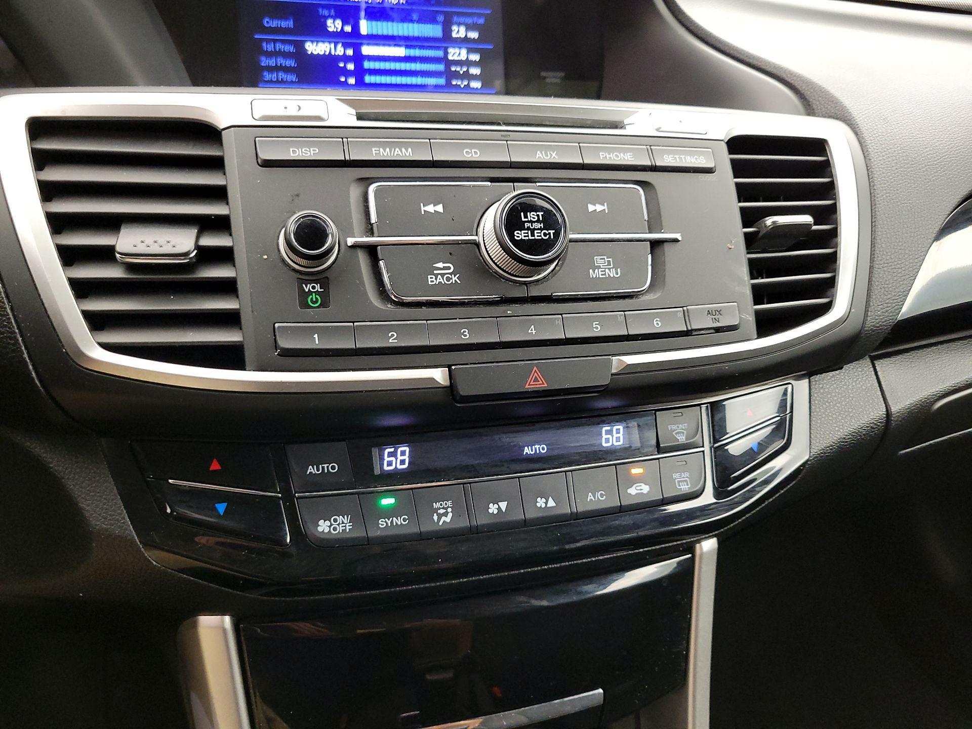 Thumbnail: 2016 Honda Accord - 16