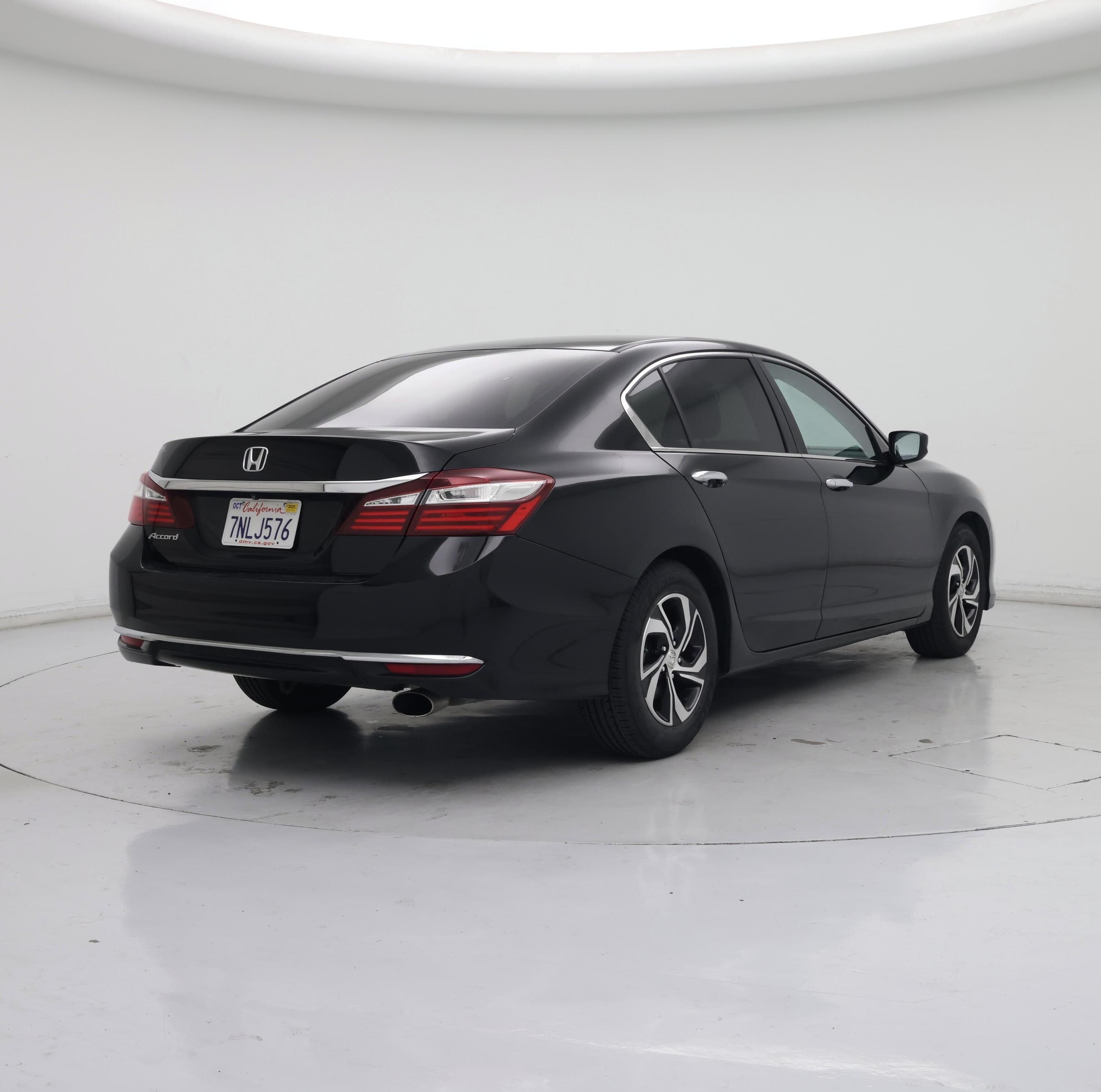 Thumbnail: 2016 Honda Accord - 8