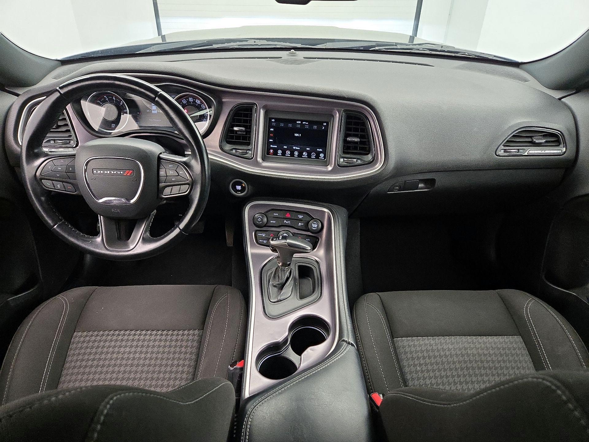 Thumbnail: 2021 Dodge Challenger - 9