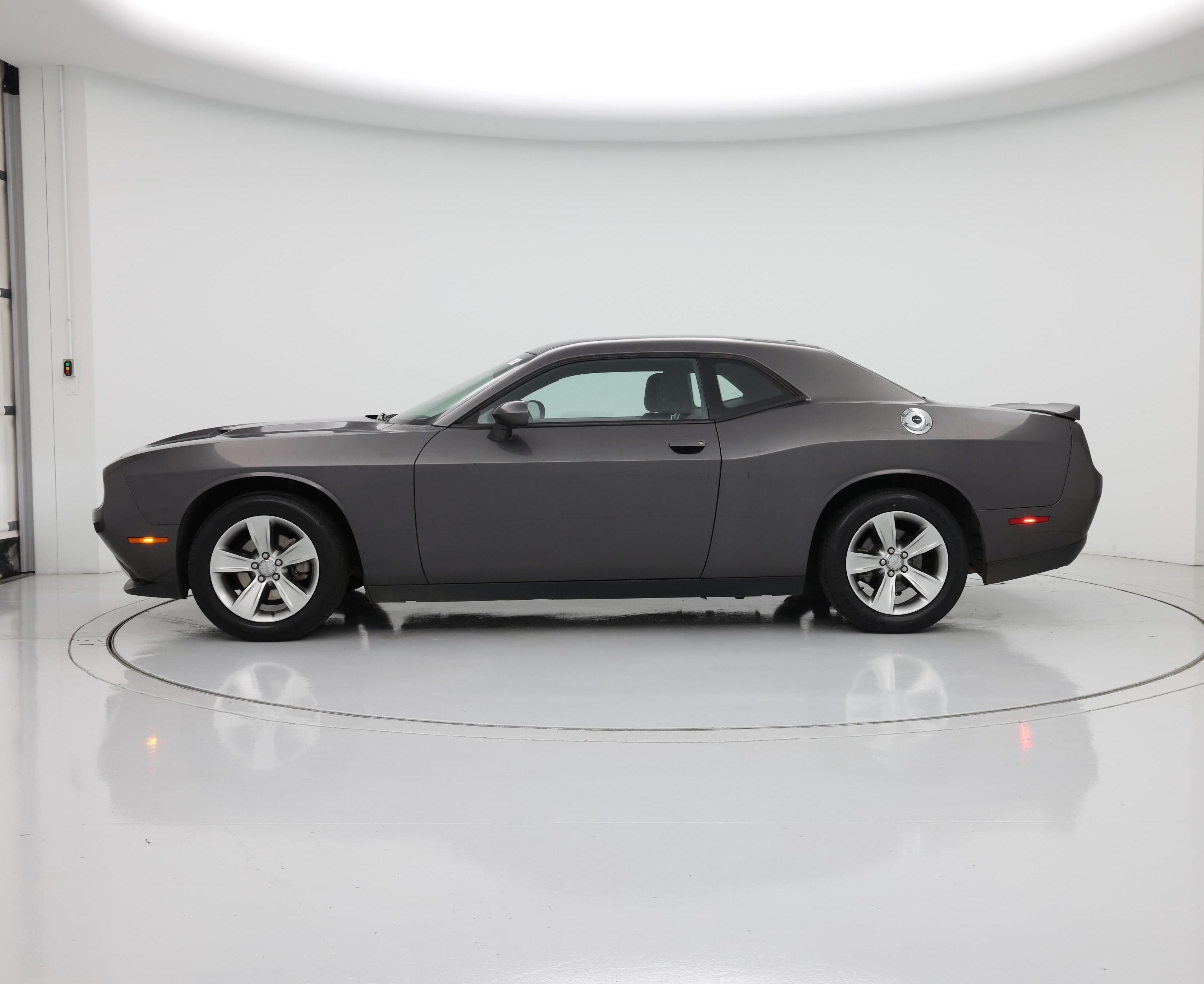 Thumbnail: 2021 Dodge Challenger - 3