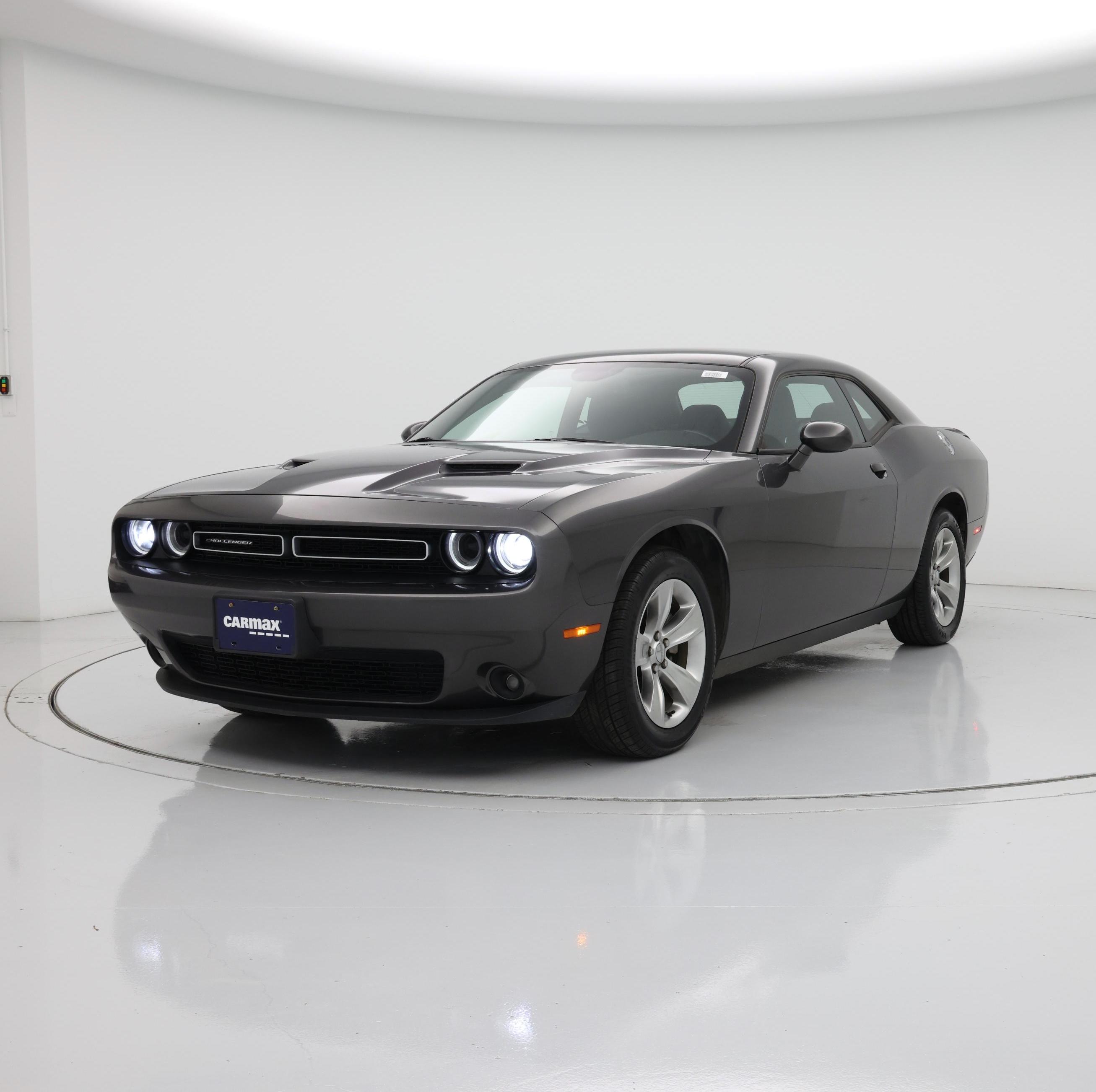 Thumbnail: 2021 Dodge Challenger - 4