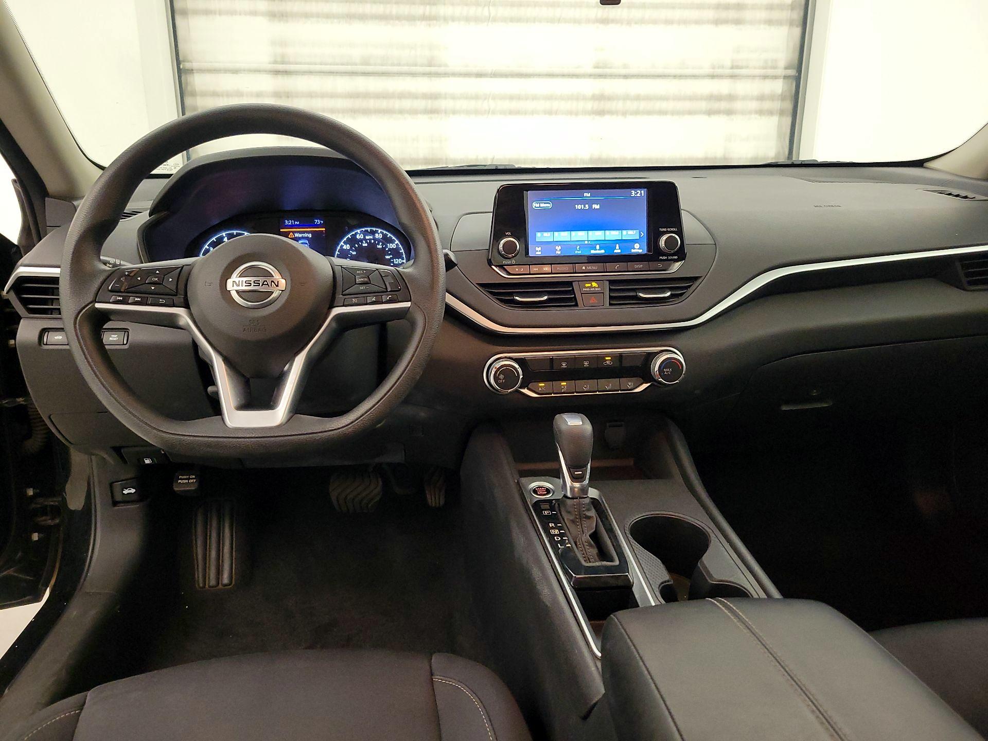 Thumbnail: 2021 Nissan Altima - 9