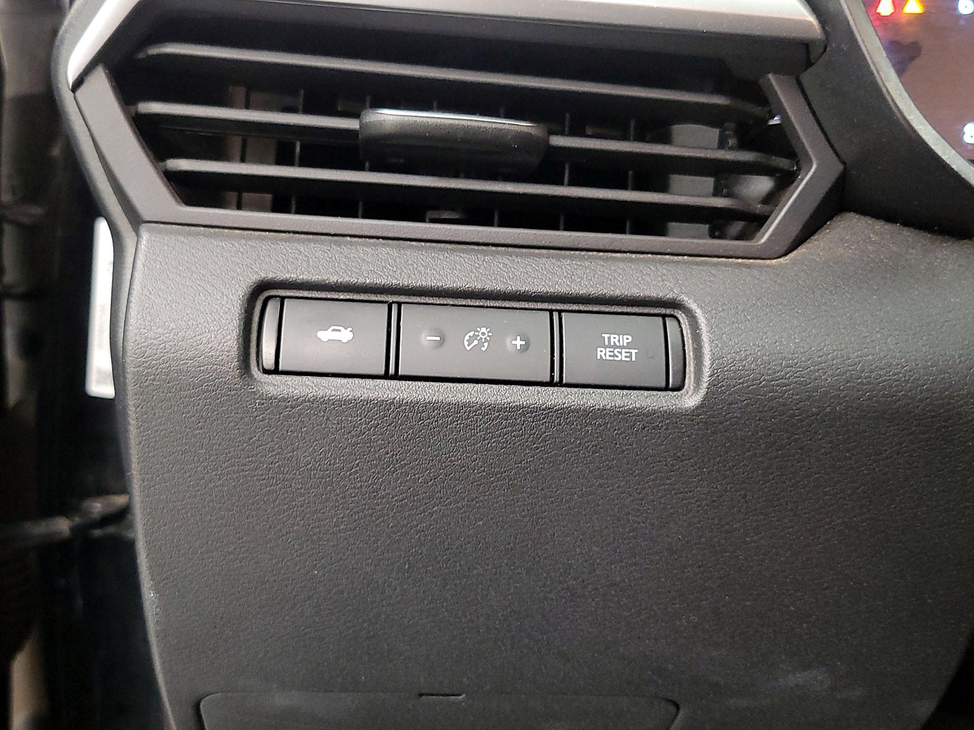 Thumbnail: 2021 Nissan Altima - 13