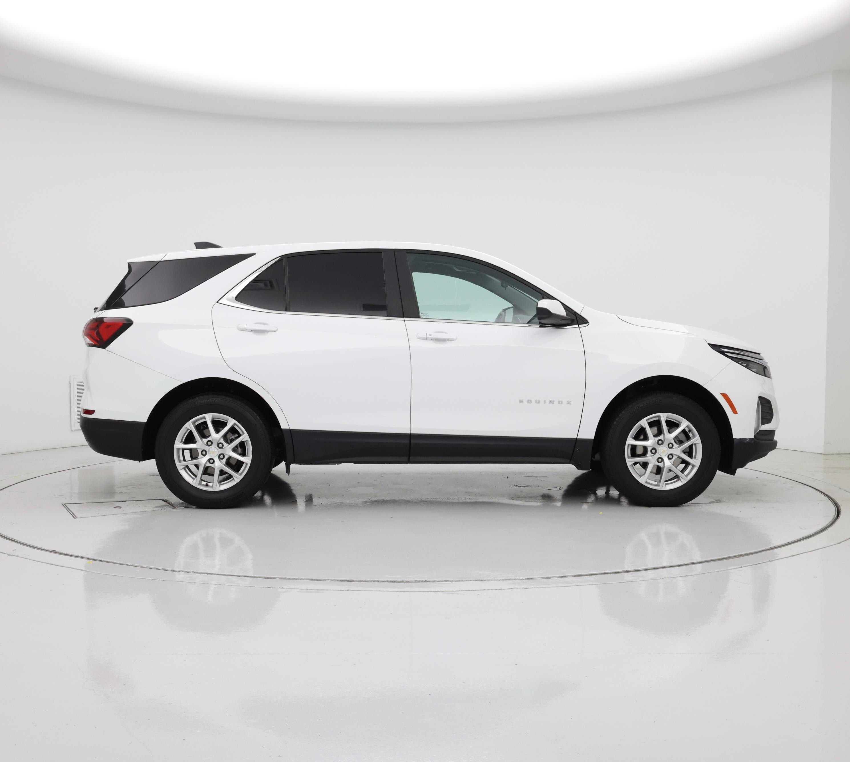 Thumbnail: 2023 Chevrolet Equinox - 7
