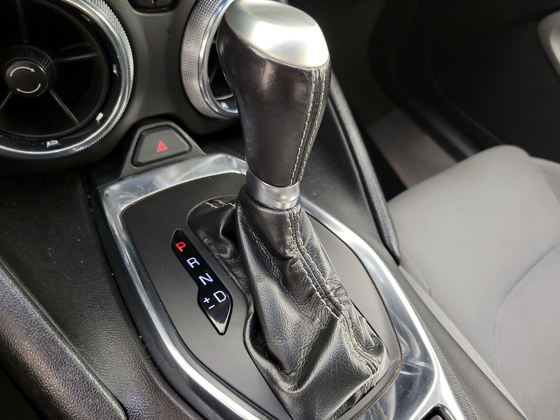 Thumbnail: 2020 Chevrolet Camaro - 16
