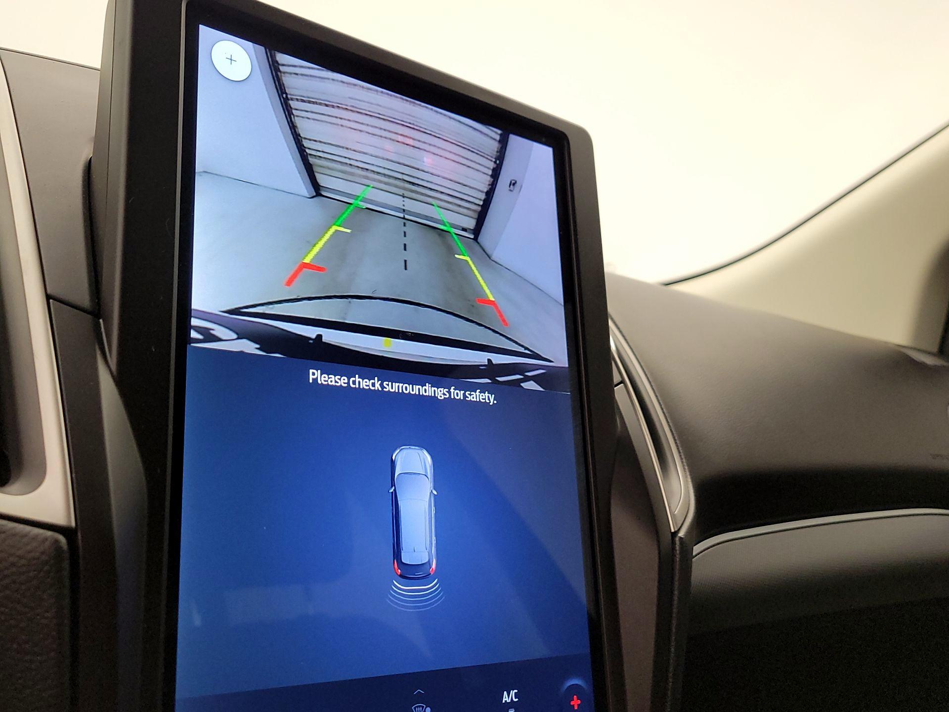 Thumbnail: 2021 Ford Edge - 15