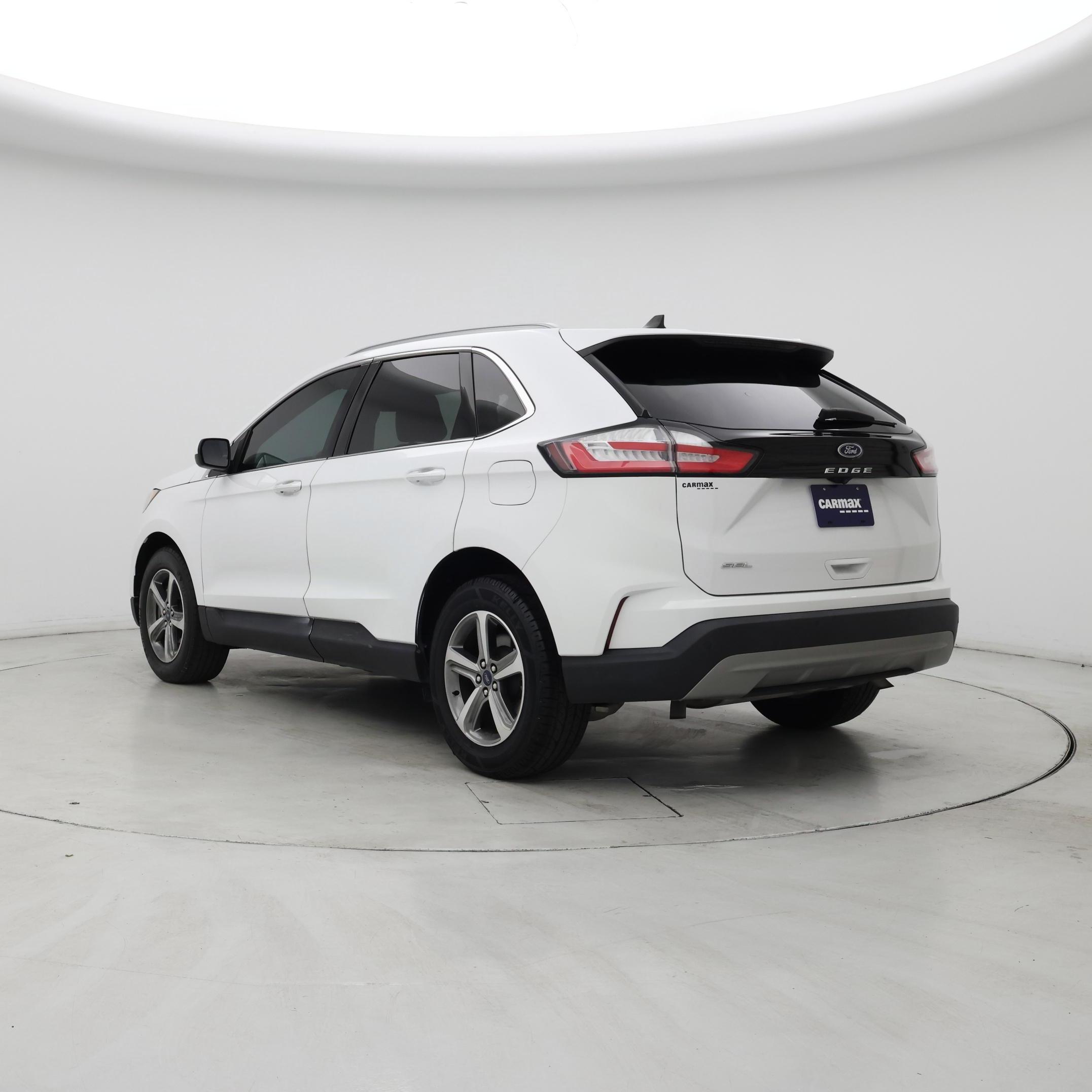 Thumbnail: 2021 Ford Edge - 2